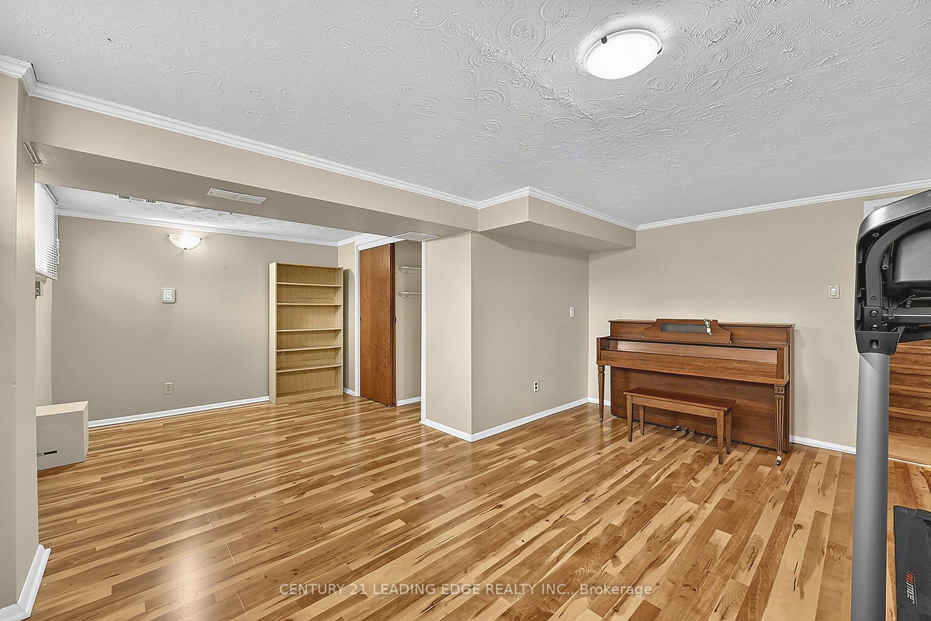 Photo 33 of 15 Wetherby Drive, Scarborough, Eglinton East — HOMEH