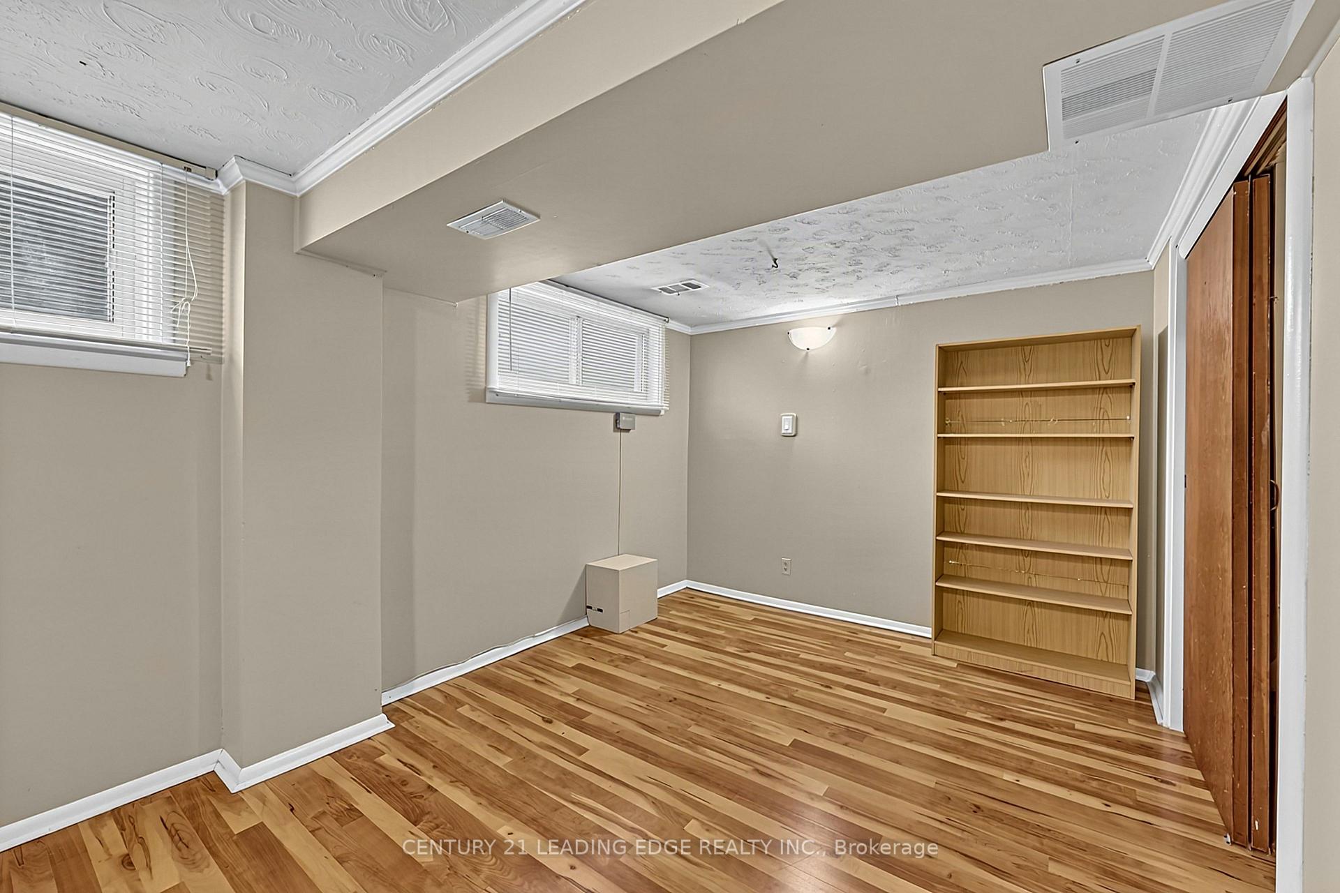 Photo 35 of 15 Wetherby Drive, Scarborough, Eglinton East — HOMEH