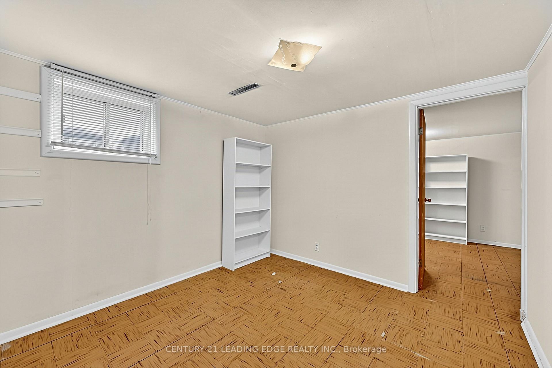 Photo 37 of 15 Wetherby Drive, Scarborough, Eglinton East — HOMEH