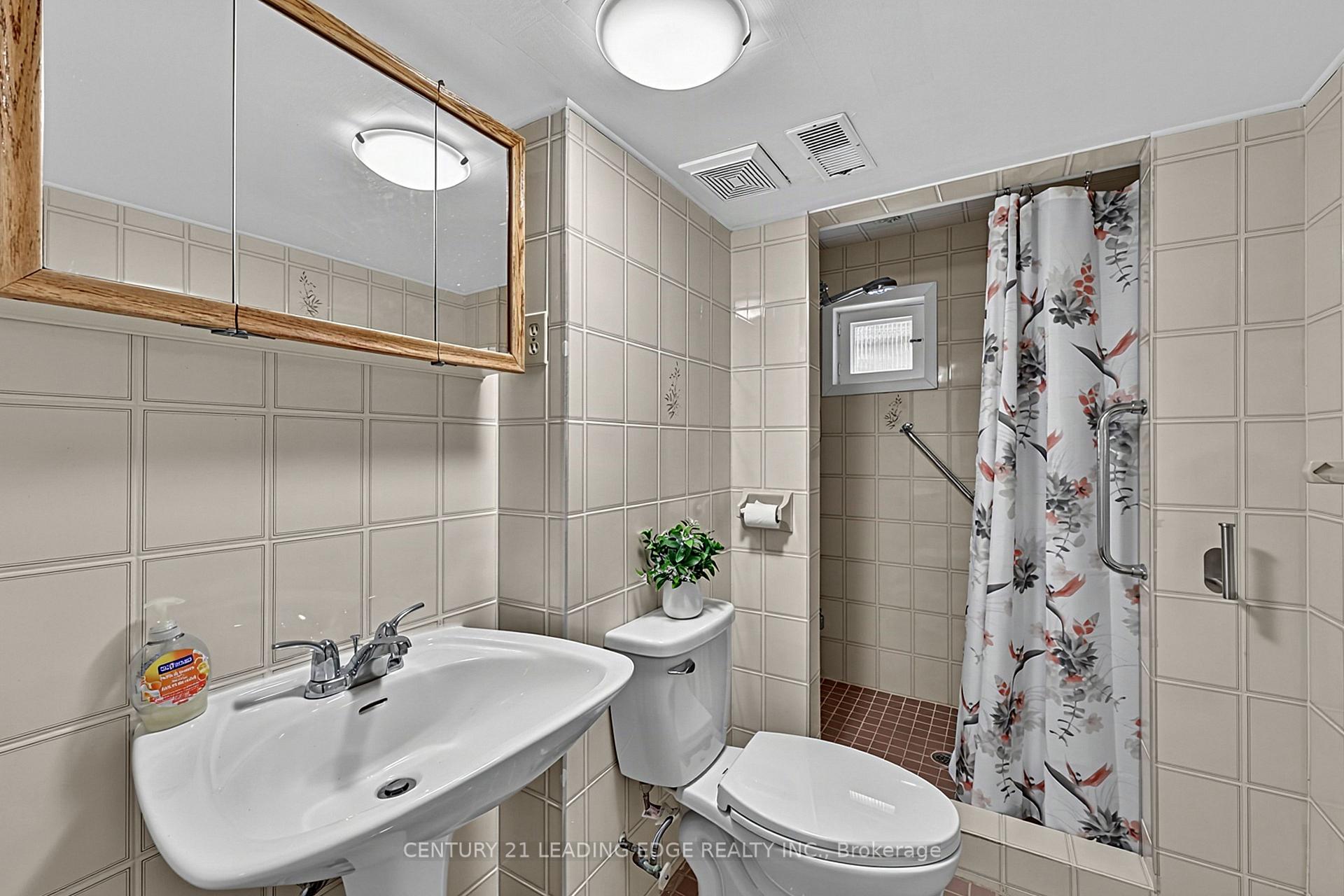 Photo 42 of 15 Wetherby Drive, Scarborough, Eglinton East — HOMEH