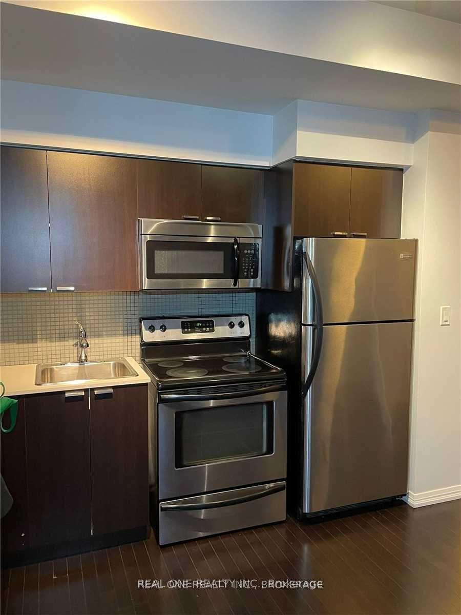 Photo 4 of Unit 204, 35 Hayden Street, Toronto, Church-Yonge Corridor — HOMEH