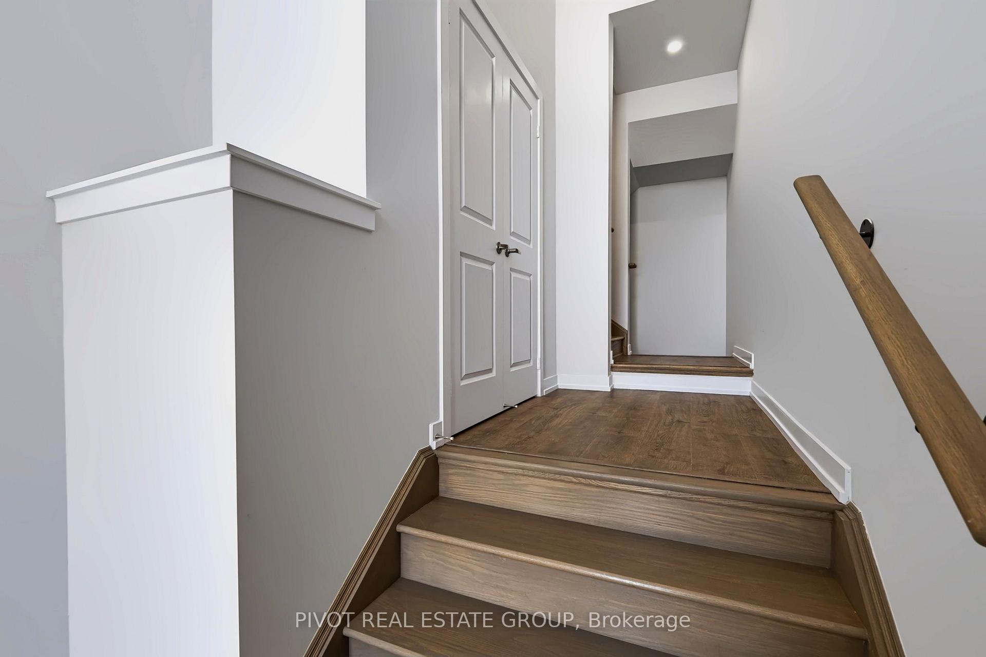 Photo 6 of 78 Danielle Moore Circle, Scarborough, Bendale — HOMEH