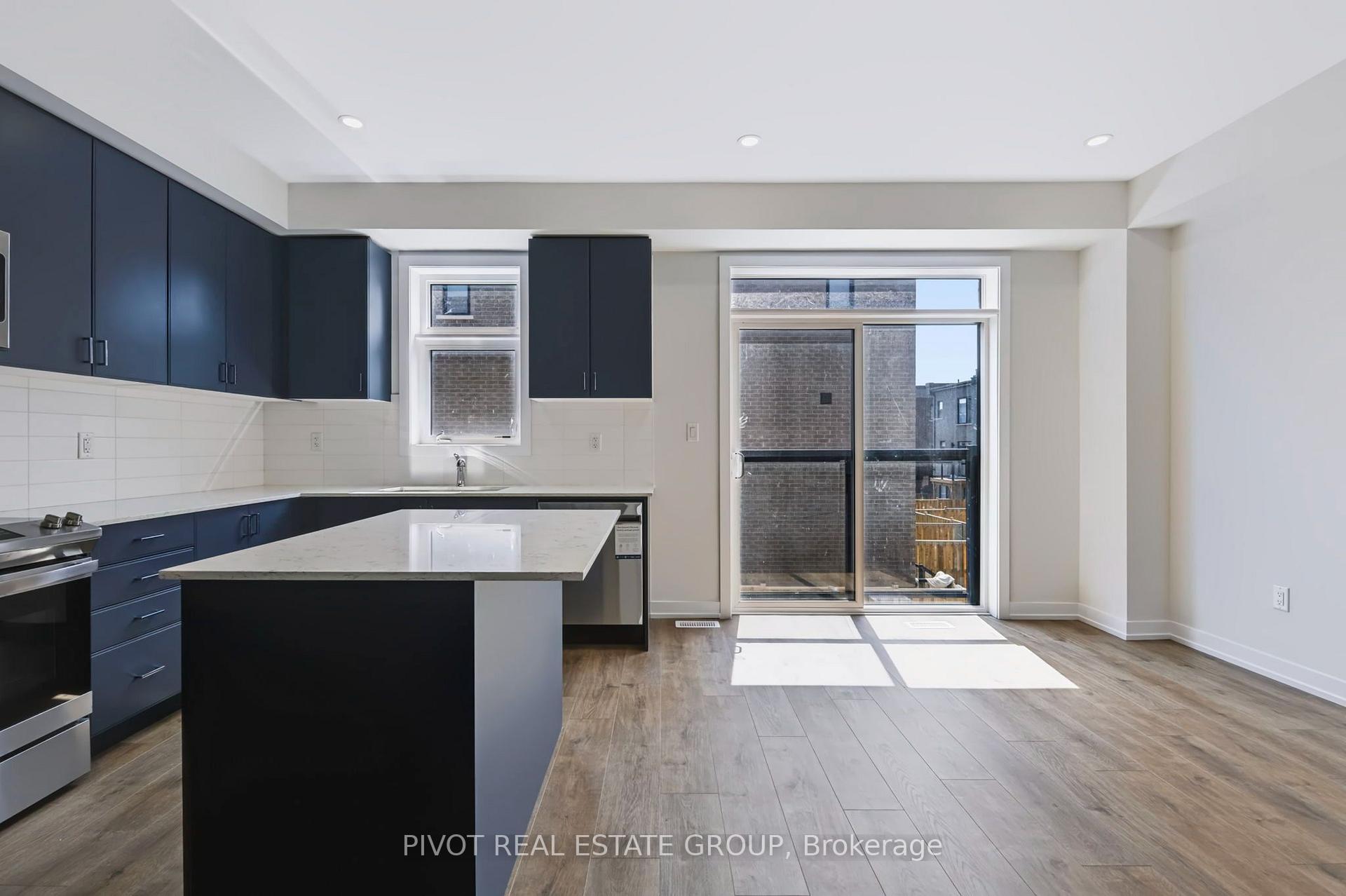 Photo 12 of 78 Danielle Moore Circle, Scarborough, Bendale — HOMEH