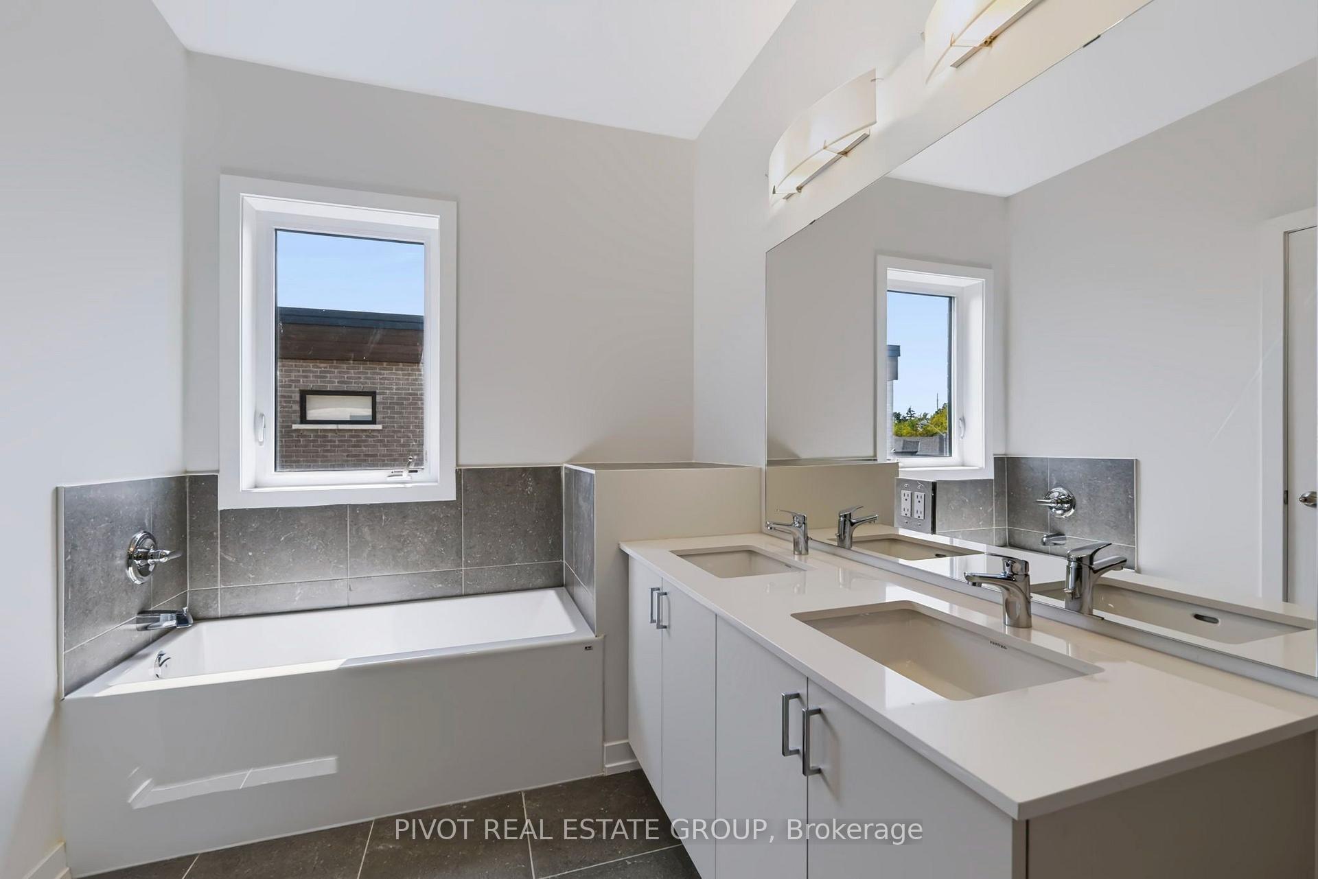 Photo 24 of 78 Danielle Moore Circle, Scarborough, Bendale — HOMEH