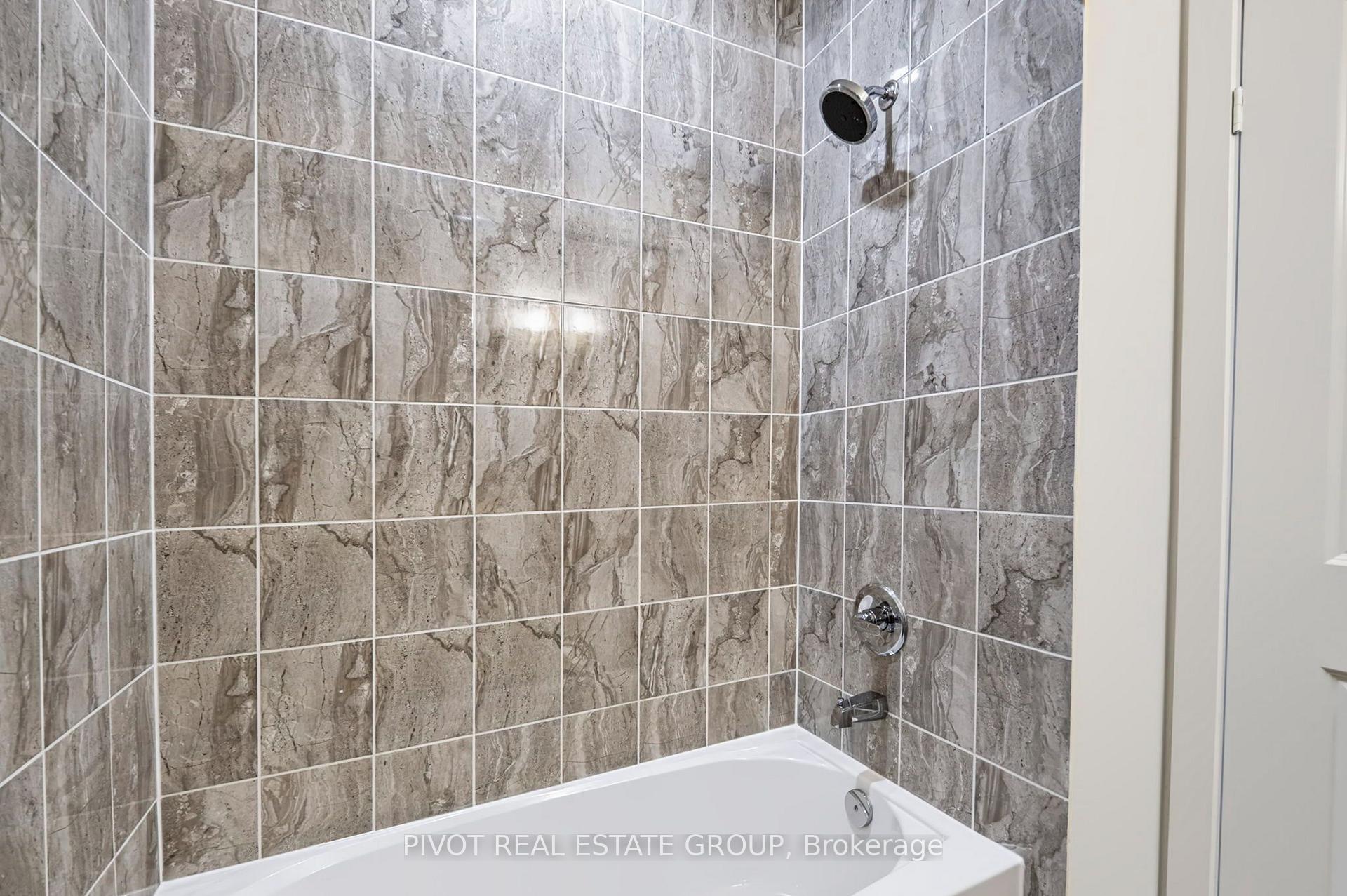 Photo 31 of 78 Danielle Moore Circle, Scarborough, Bendale — HOMEH