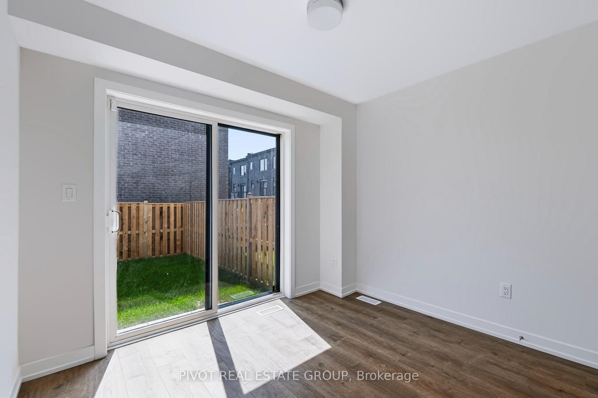 Photo 33 of 78 Danielle Moore Circle, Scarborough, Bendale — HOMEH