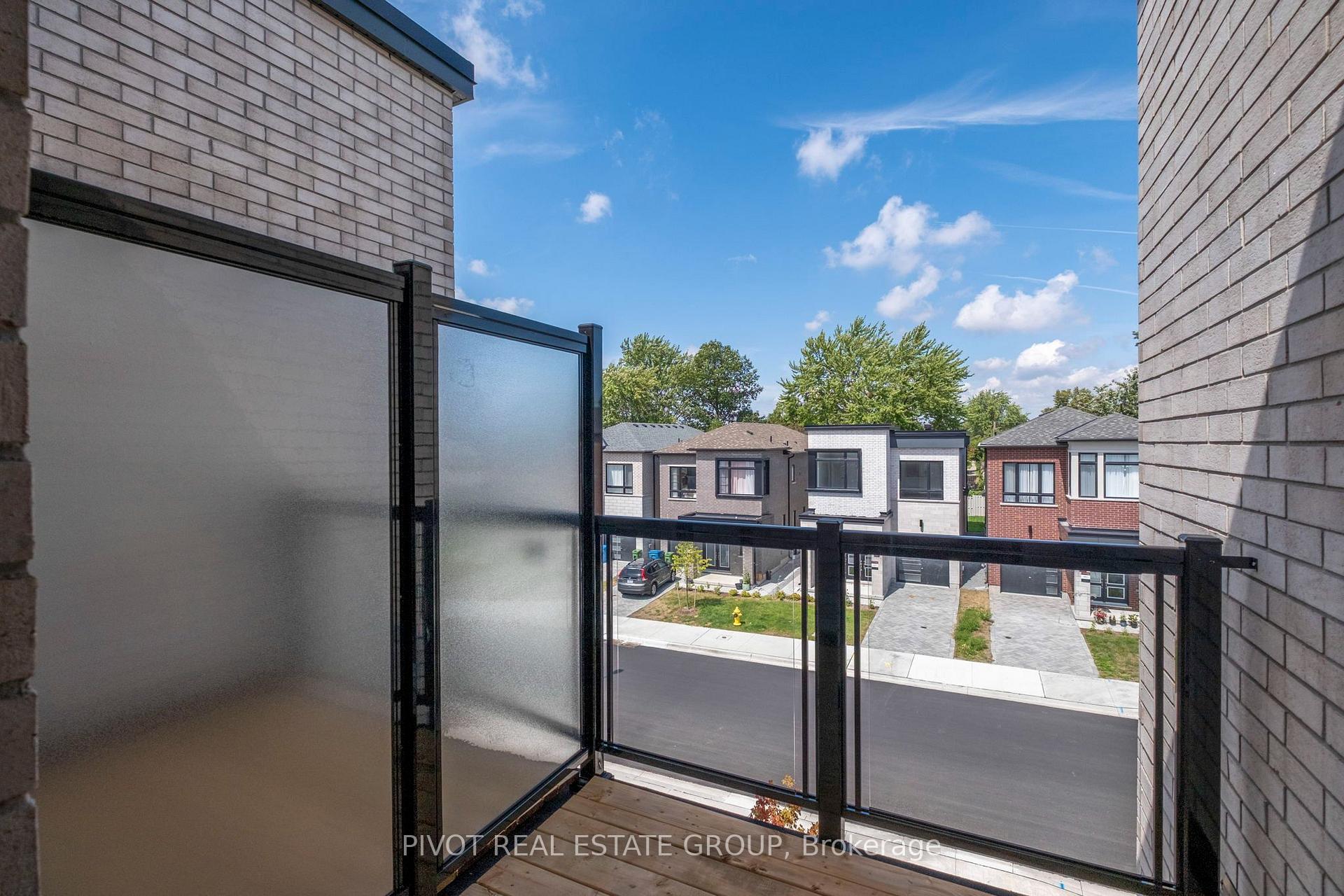 Photo 38 of 78 Danielle Moore Circle, Scarborough, Bendale — HOMEH