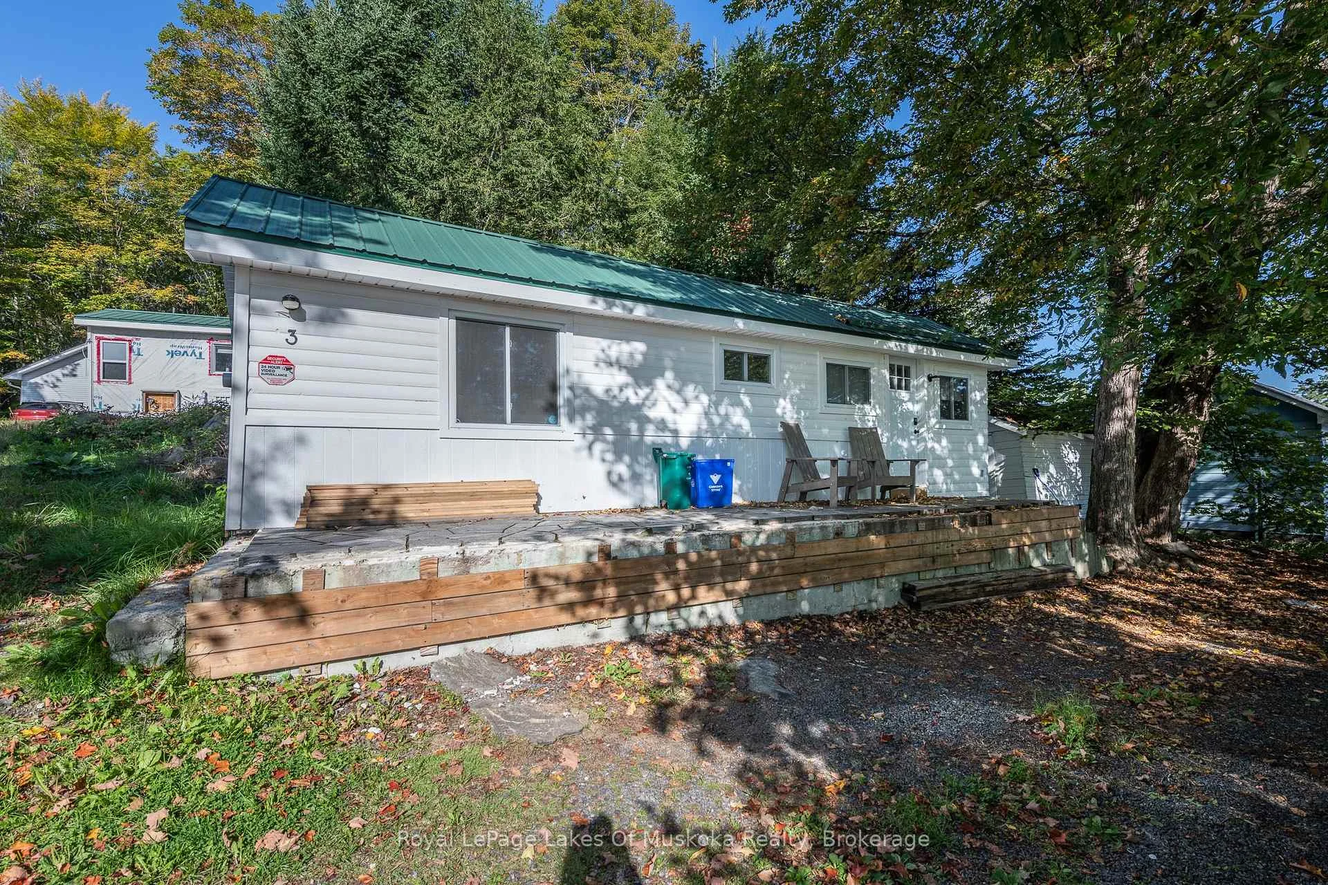 Front of Unit 3, 468 Muskoka 3 Road N