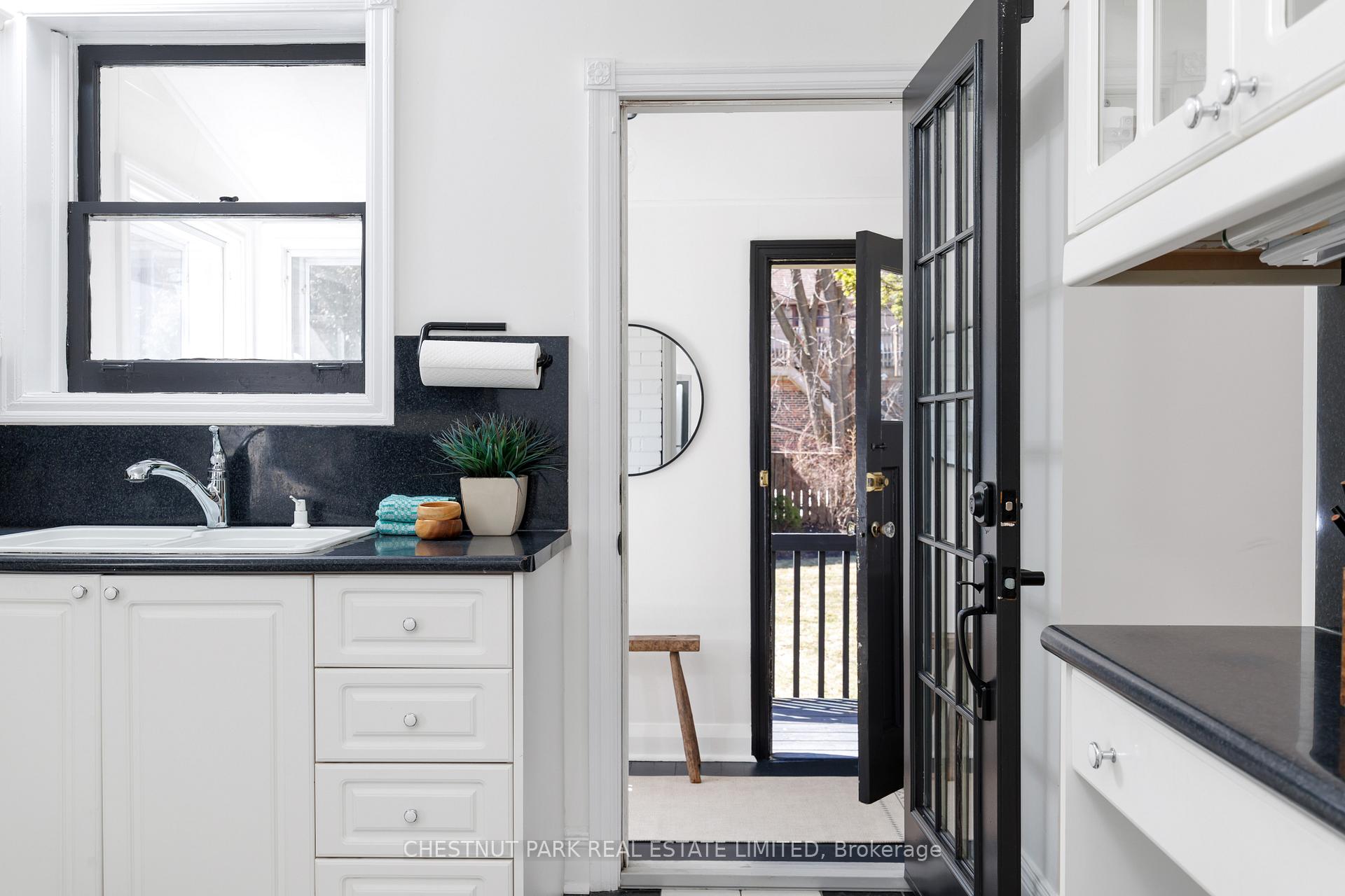 Photo 17 of 264 Oriole Parkway, Toronto, Yonge-Eglinton — HOMEH