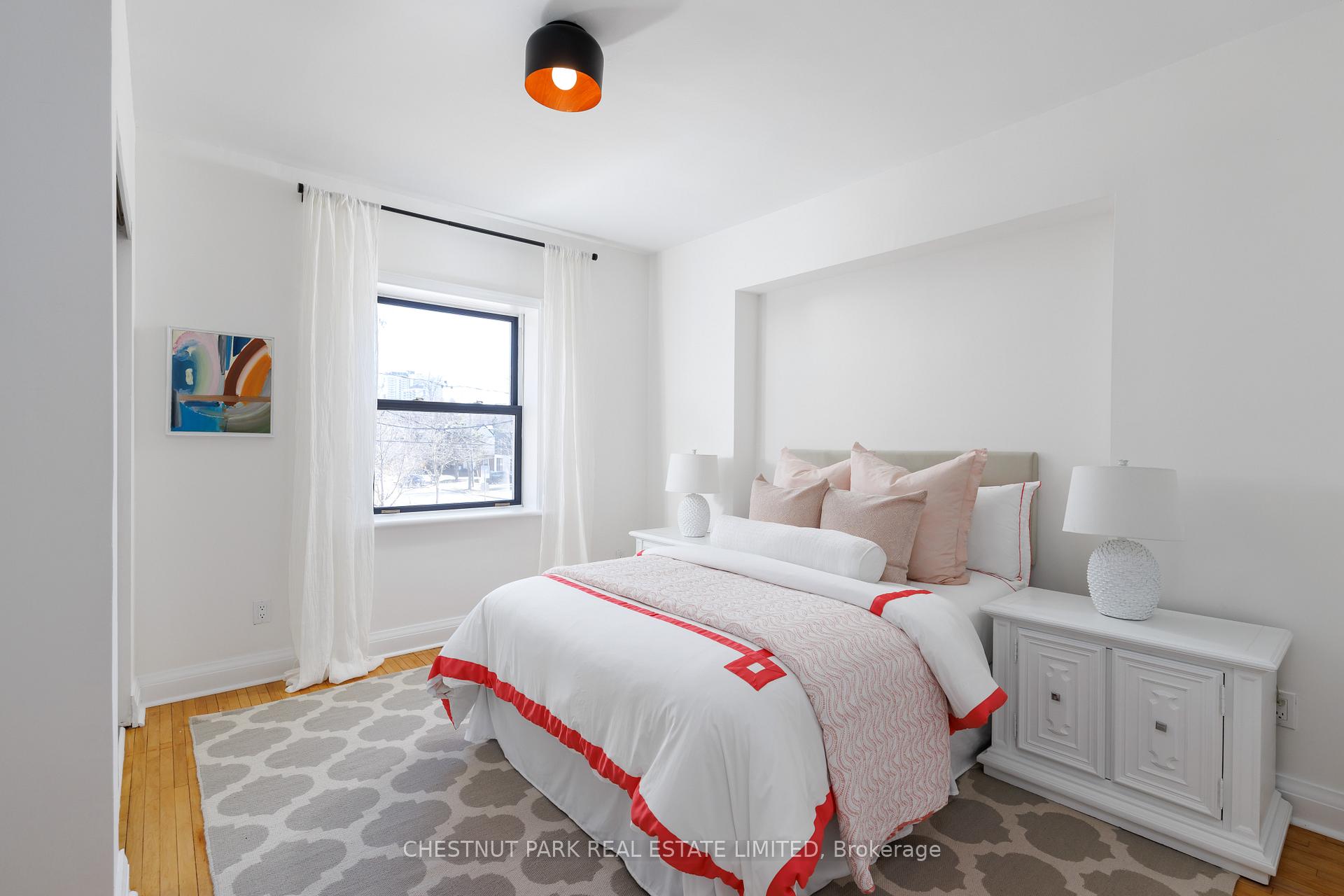 Photo 33 of 264 Oriole Parkway, Toronto, Yonge-Eglinton — HOMEH