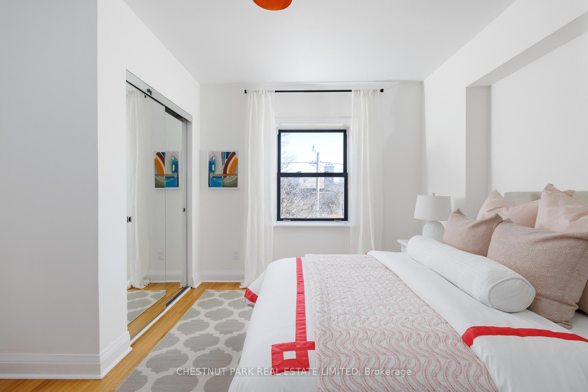 Photo 34 of 264 Oriole Parkway, Toronto, Yonge-Eglinton — HOMEH