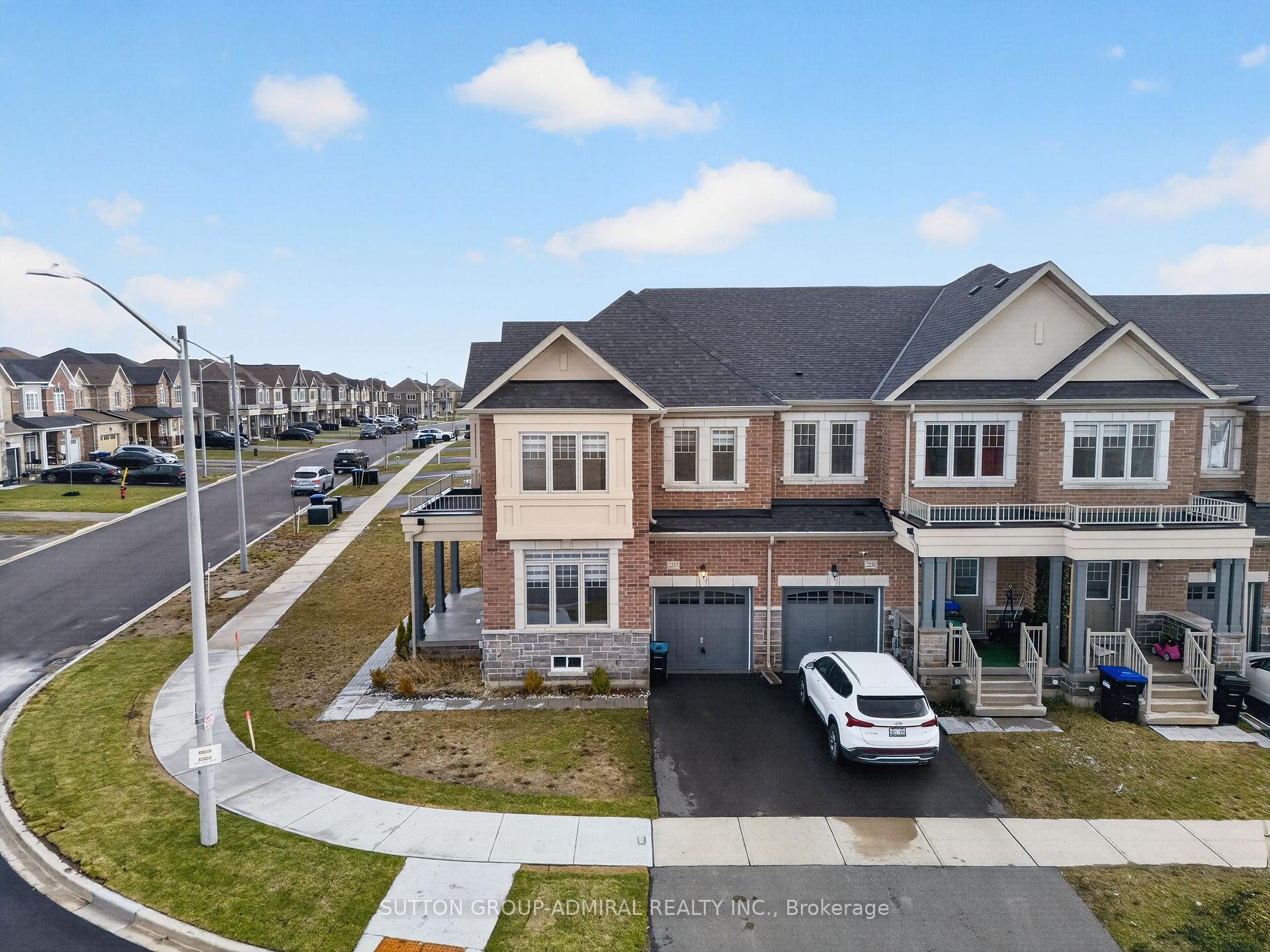 Photo of 2237 Grainger Loop