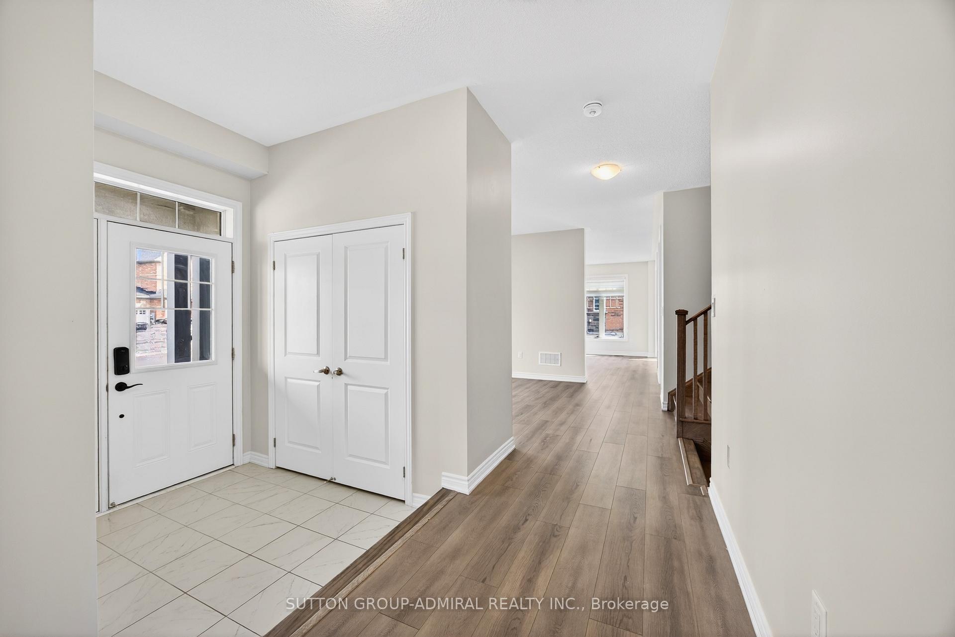 Photo 5 of 2237 Grainger Loop, Innisfil, Rural Innisfil — HOMEH