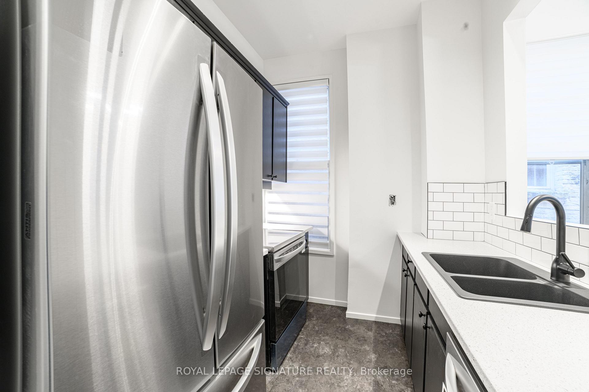Photo 7 of Unit Main, 103 Gloucester Street, Toronto, Church-Yonge Corridor — HOMEH