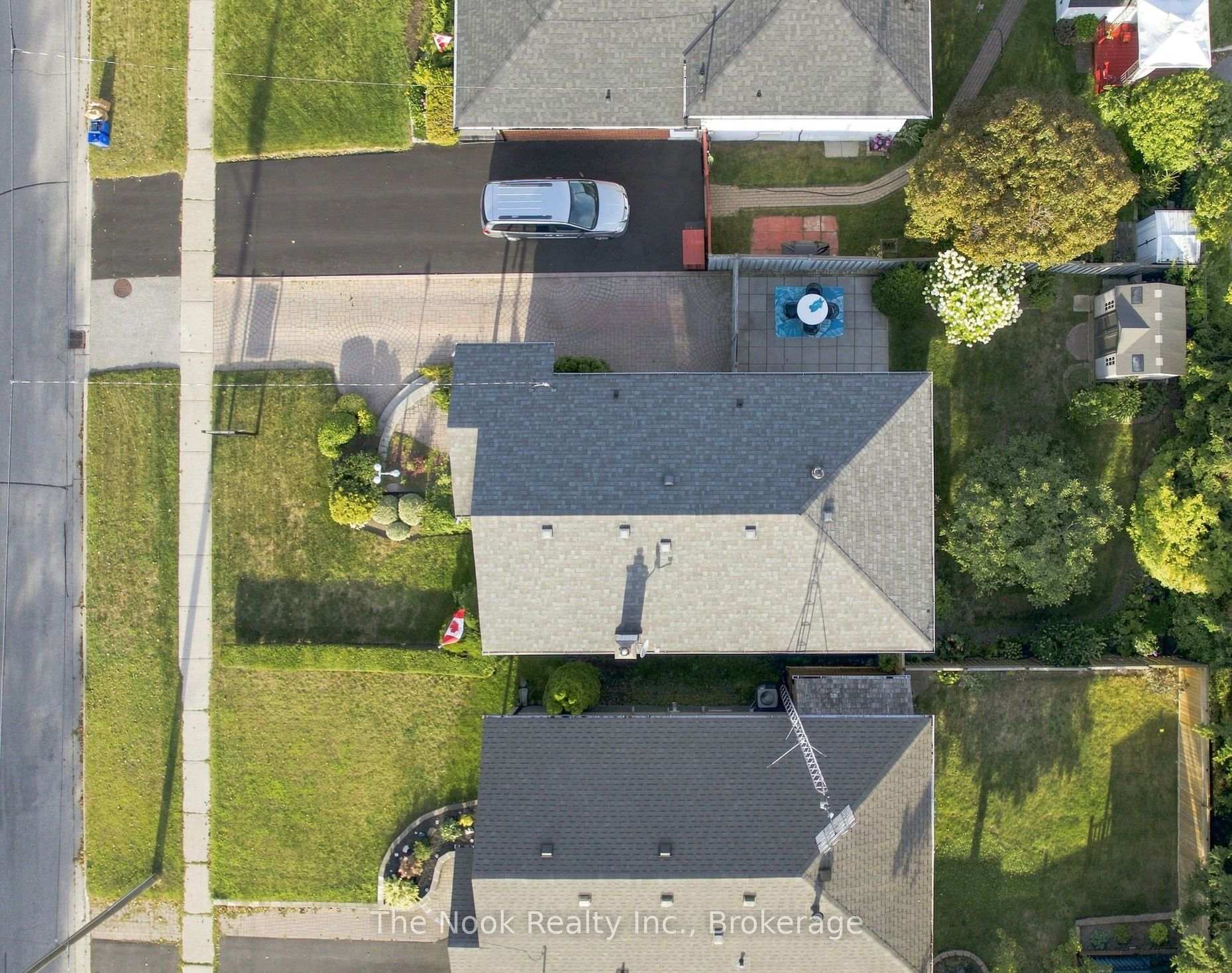Photo 3 of 274 Labrador Drive, Oshawa, Donevan — HOMEH