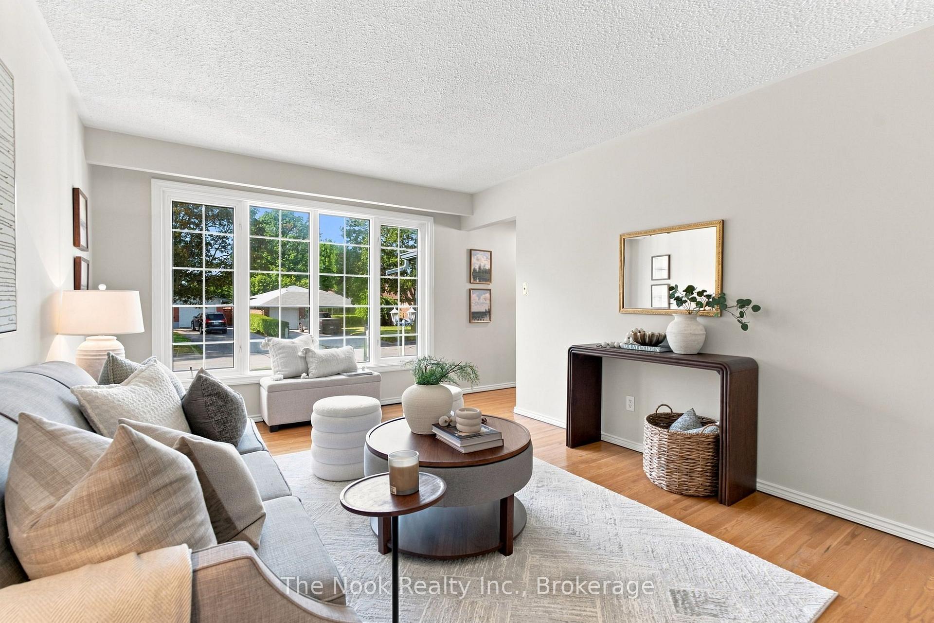 Photo 10 of 274 Labrador Drive, Oshawa, Donevan — HOMEH