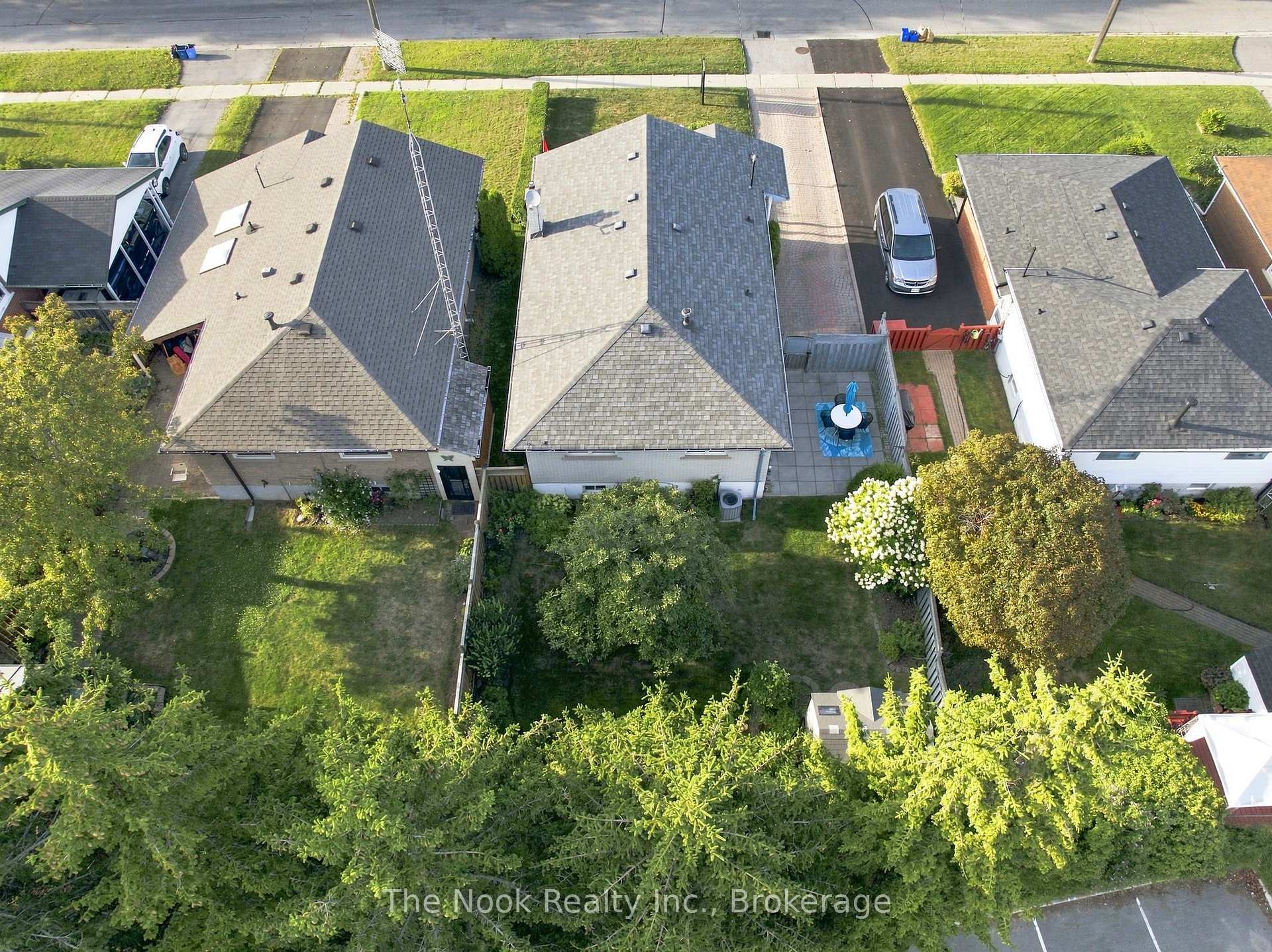 Photo 40 of 274 Labrador Drive, Oshawa, Donevan — HOMEH