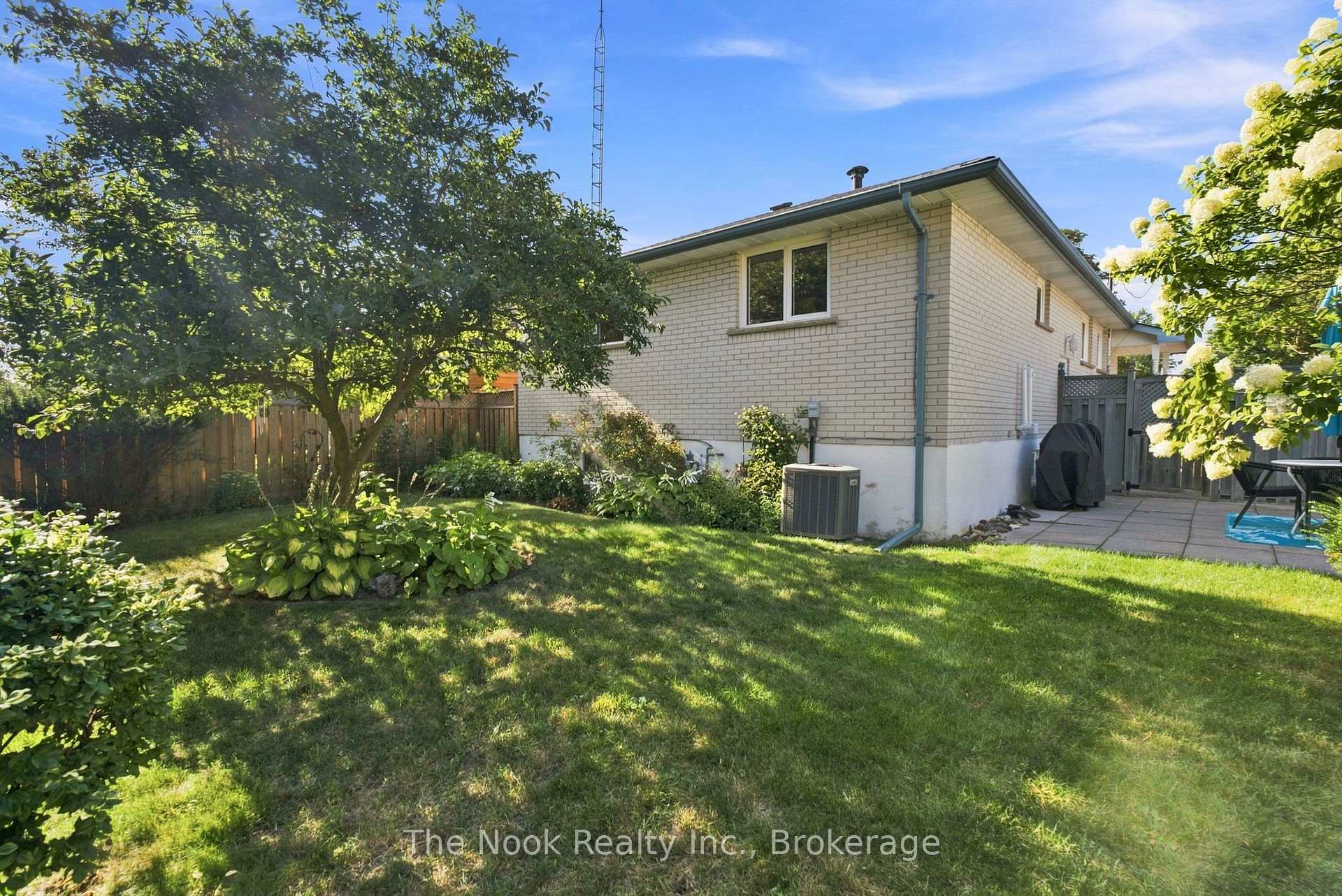 Photo 45 of 274 Labrador Drive, Oshawa, Donevan — HOMEH