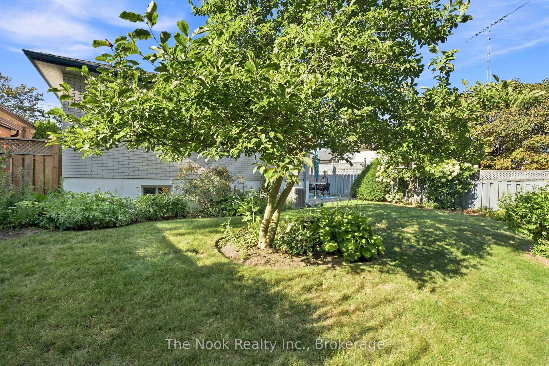 Photo 46 of 274 Labrador Drive, Oshawa, Donevan — HOMEH