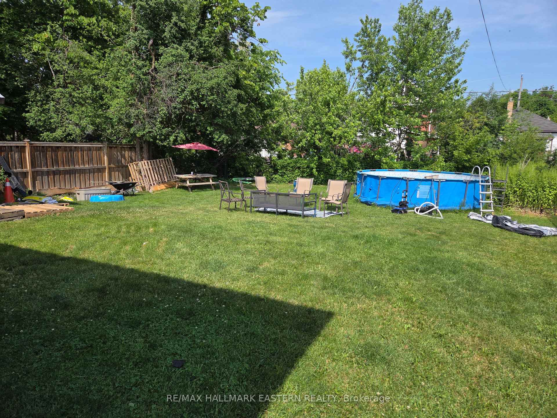 Photo 2 of 618 Donegal Street, Peterborough, Town Ward 3 — HOMEH