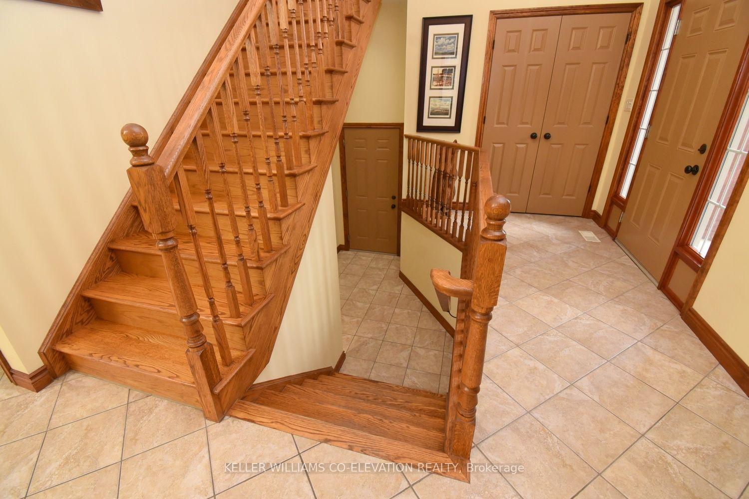 Photo 12 of 635 Millgrove Side Road, Hamilton, Rural Flamborough — HOMEH