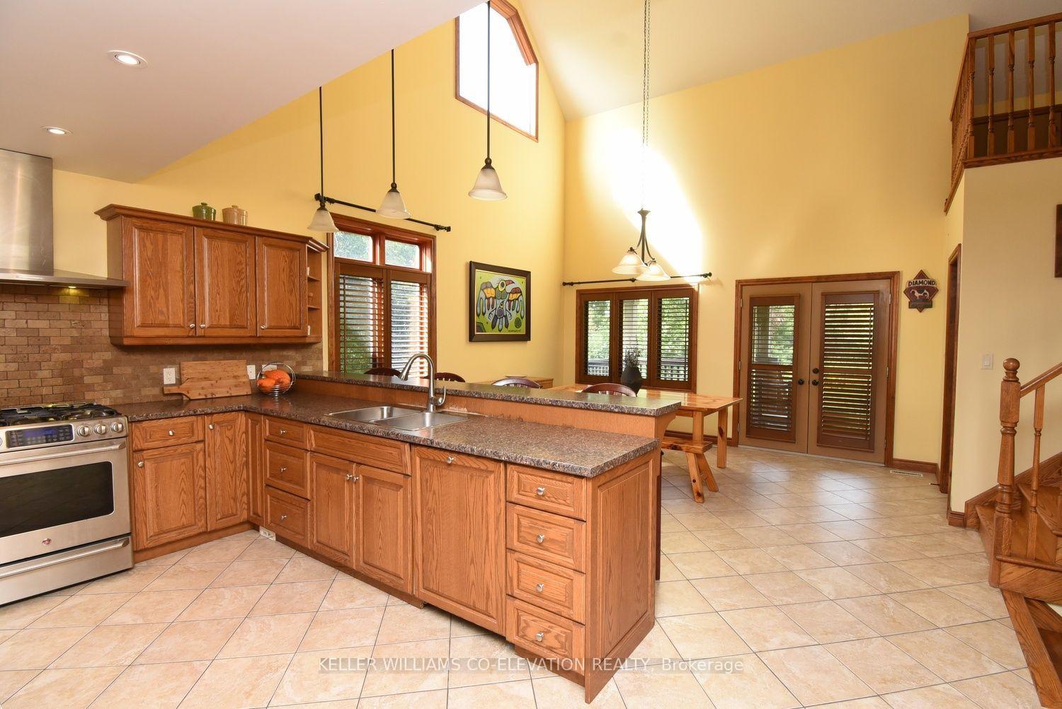 Photo 17 of 635 Millgrove Side Road, Hamilton, Rural Flamborough — HOMEH