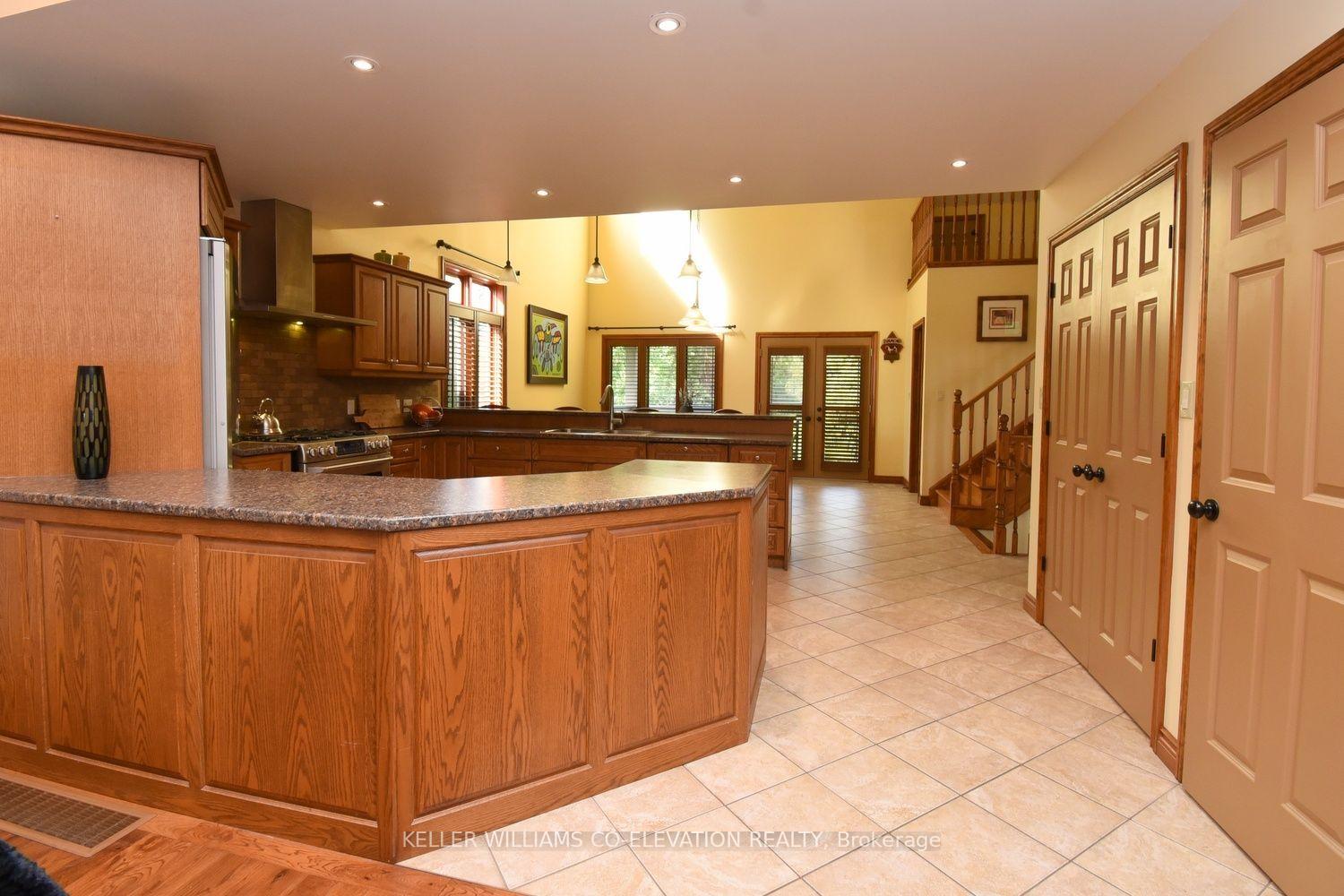 Photo 21 of 635 Millgrove Side Road, Hamilton, Rural Flamborough — HOMEH