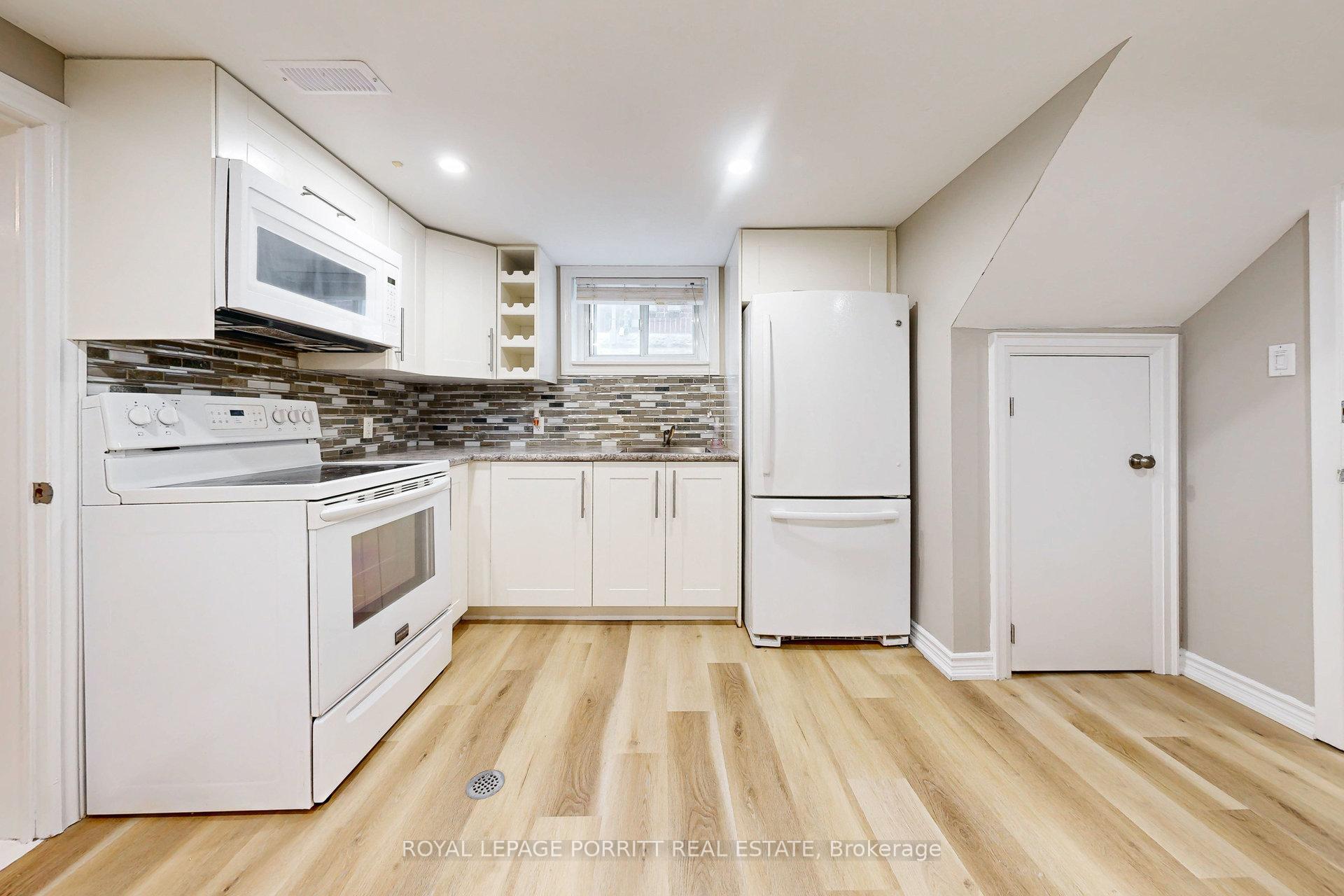 Photo 2 of Unit C, 73 Gort Avenue, Etobicoke, Alderwood — HOMEH