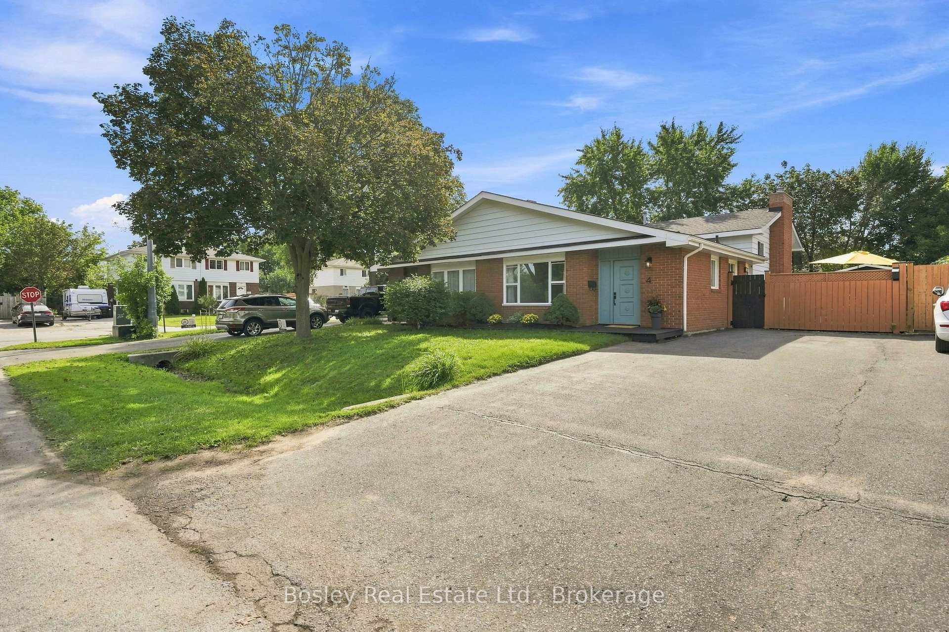 Photo 2 of 4 Griffin Road, Collingwood — HOMEH