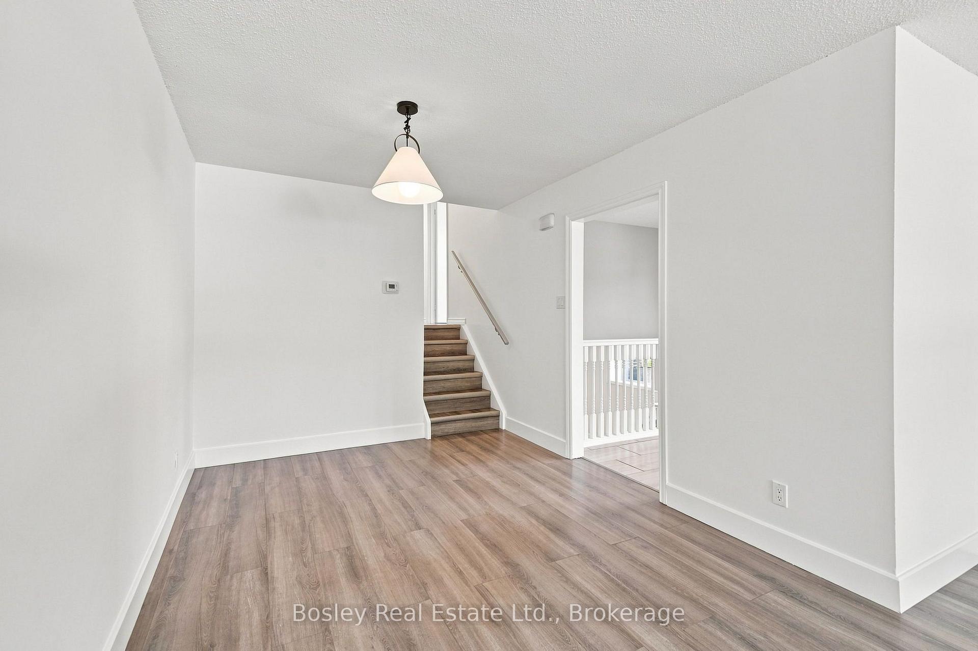 Photo 11 of 4 Griffin Road, Collingwood — HOMEH