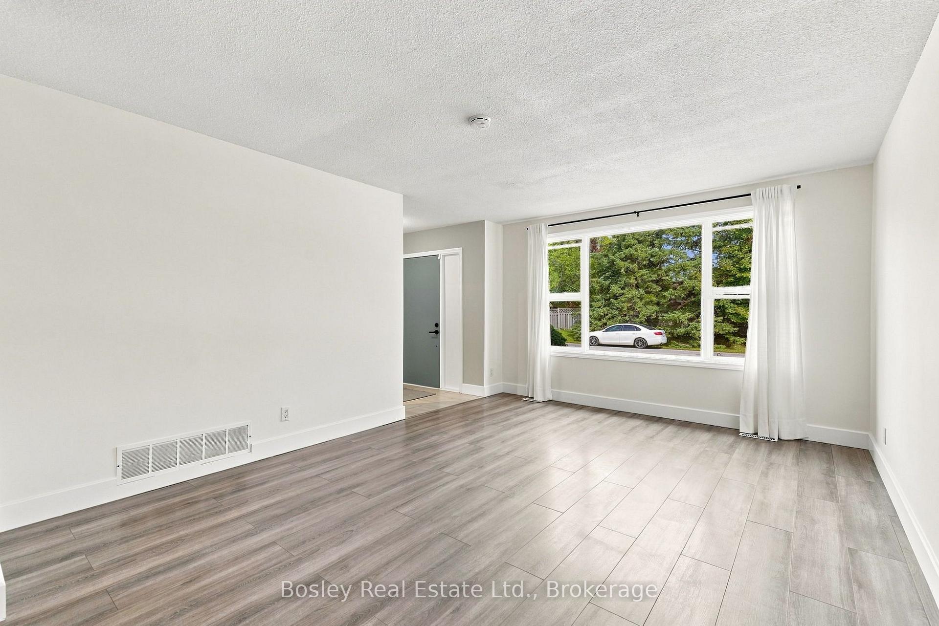 Photo 12 of 4 Griffin Road, Collingwood — HOMEH