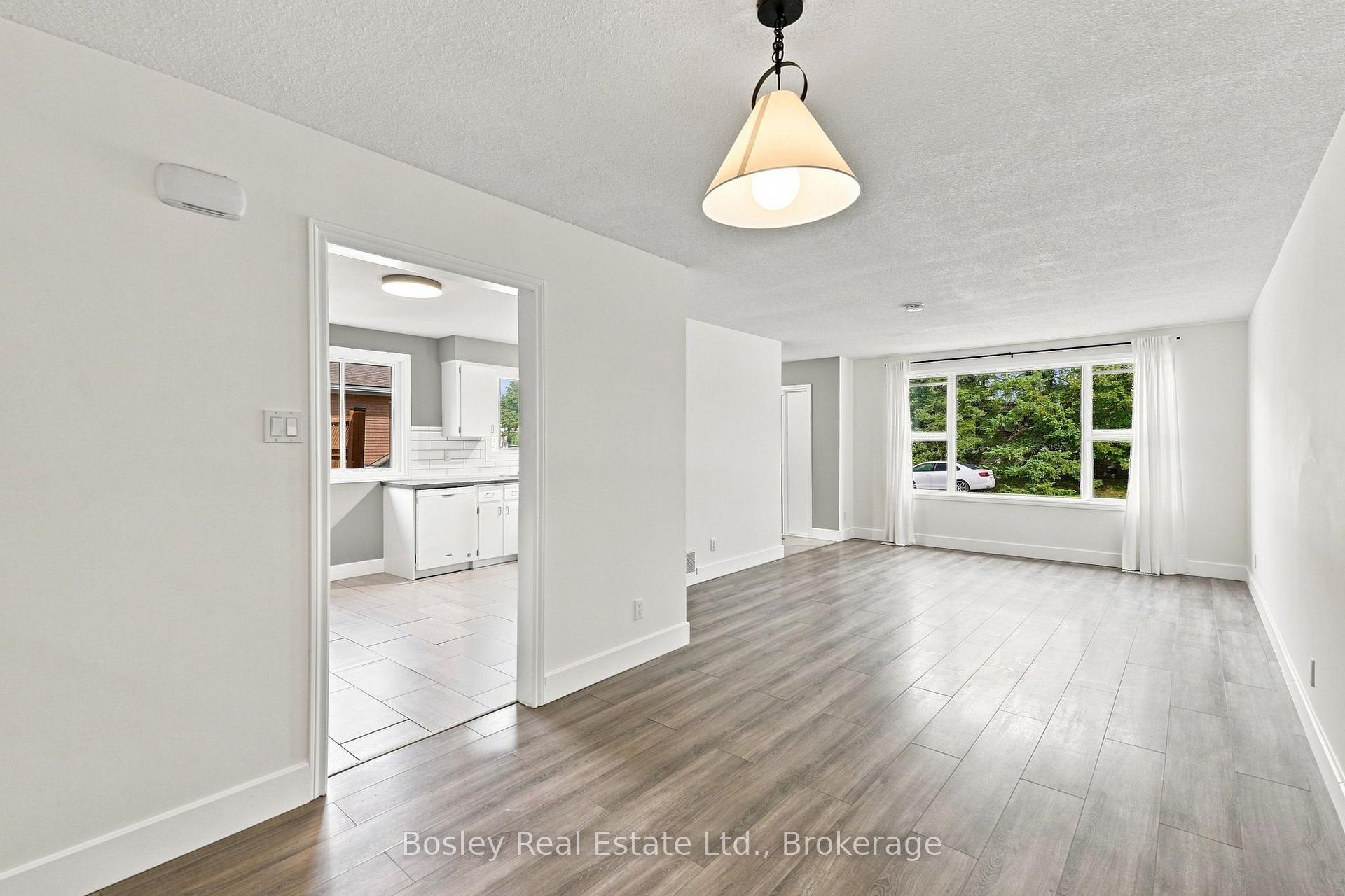 Photo 13 of 4 Griffin Road, Collingwood — HOMEH