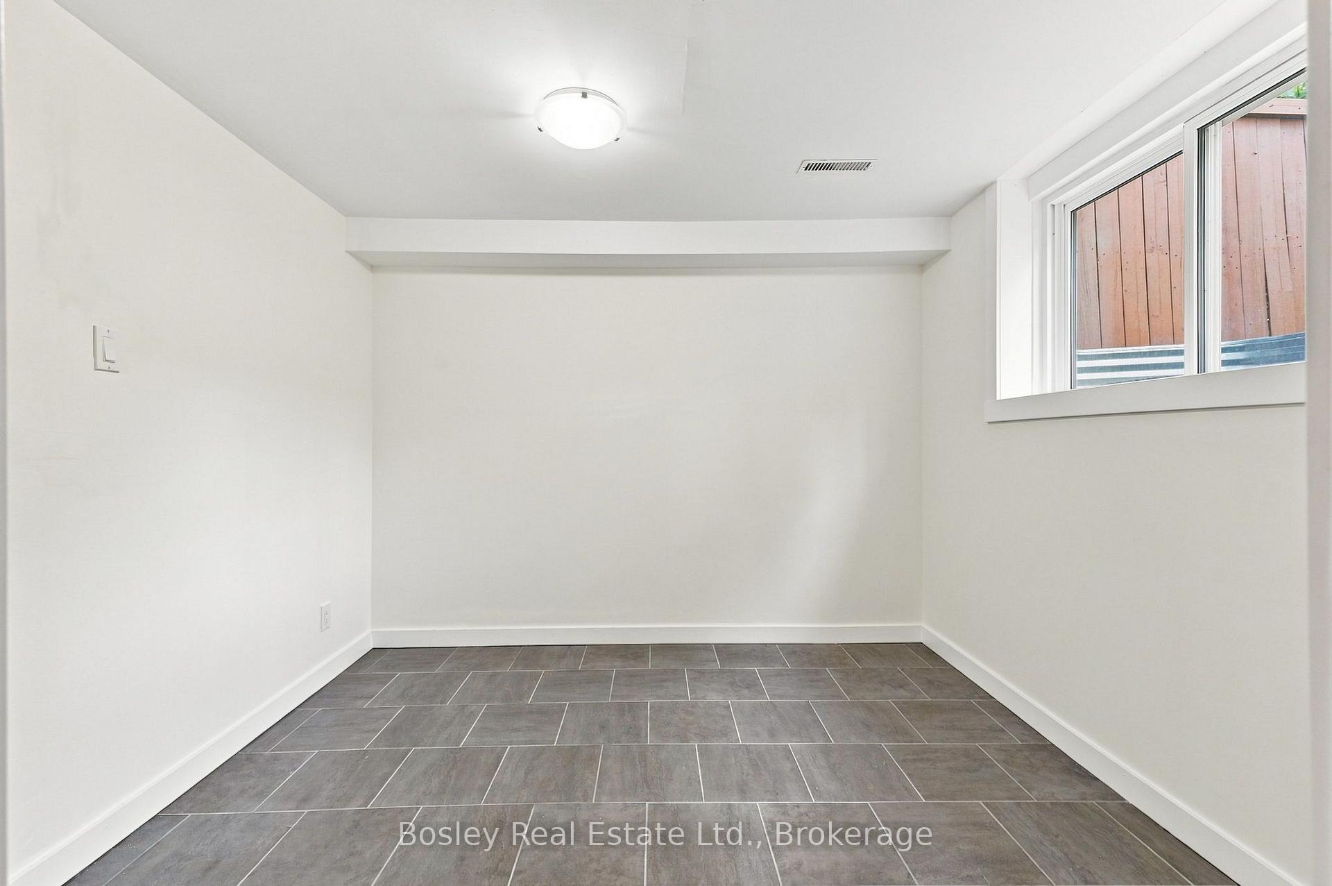 Photo 30 of 4 Griffin Road, Collingwood — HOMEH