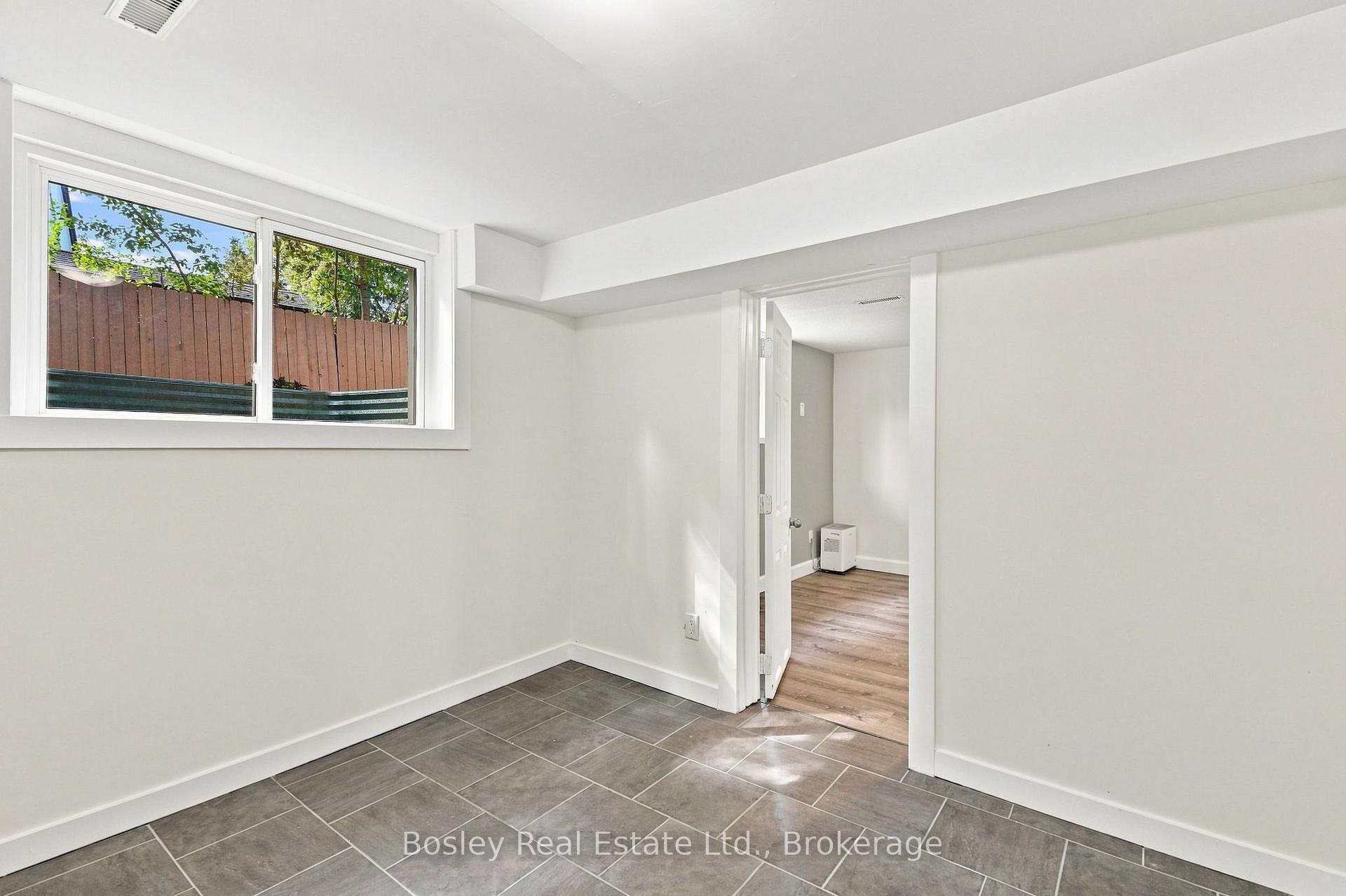 Photo 32 of 4 Griffin Road, Collingwood — HOMEH