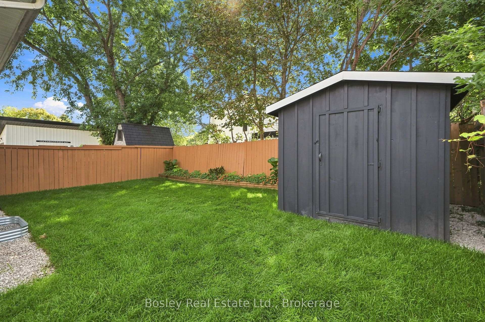 Photo 35 of 4 Griffin Road, Collingwood — HOMEH