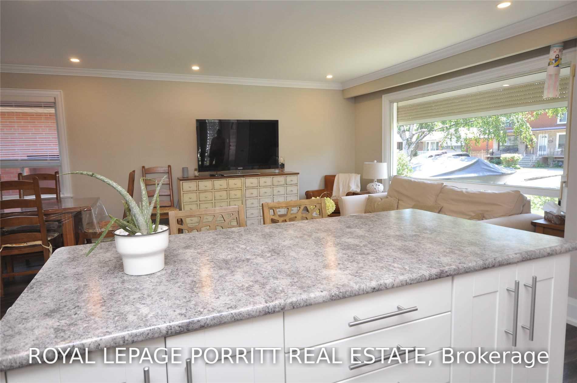 Photo 4 of Unit Main, 73 Gort Avenue, Etobicoke, Alderwood — HOMEH