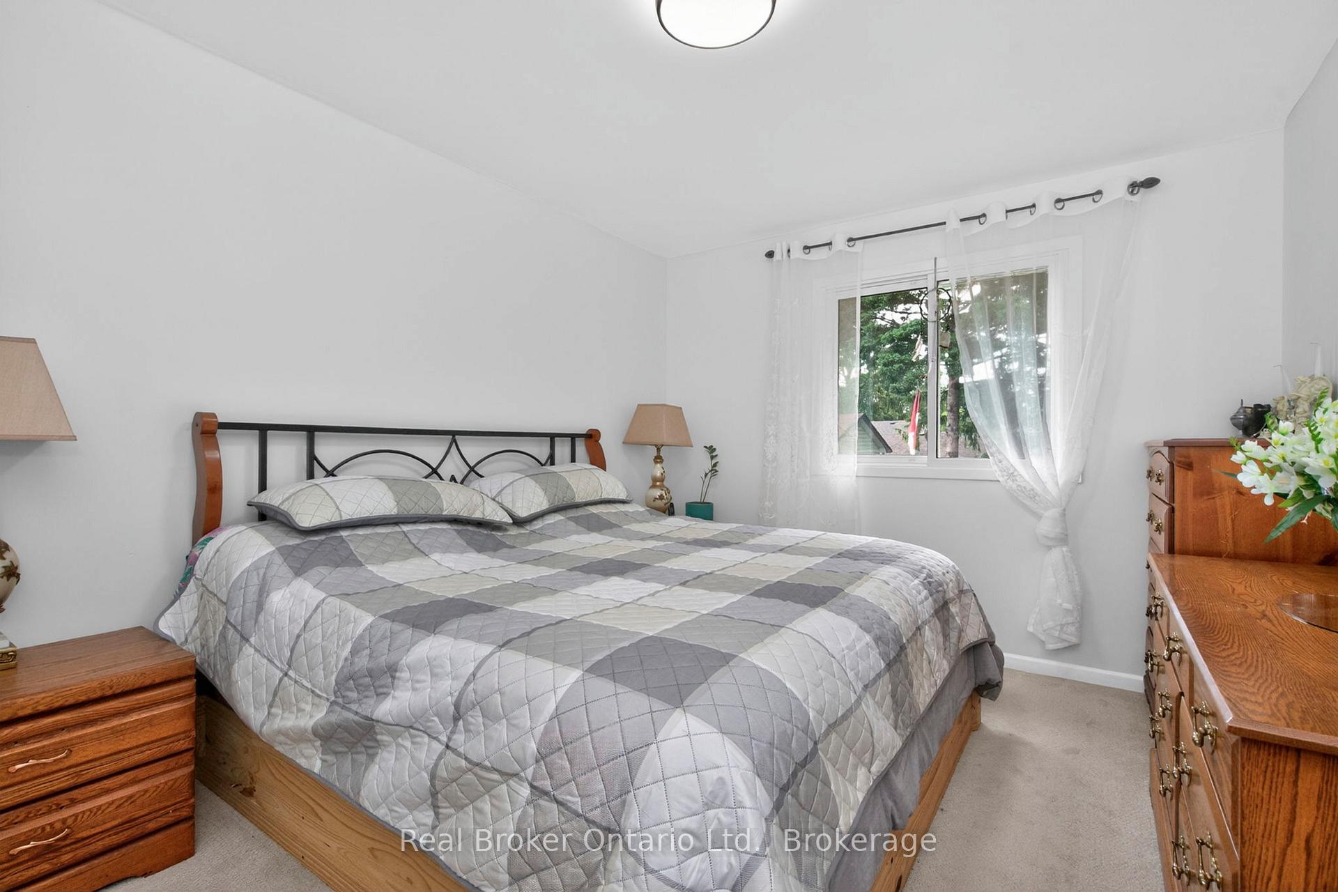 Photo 14 of 647 Manly Street, Midland — HOMEH