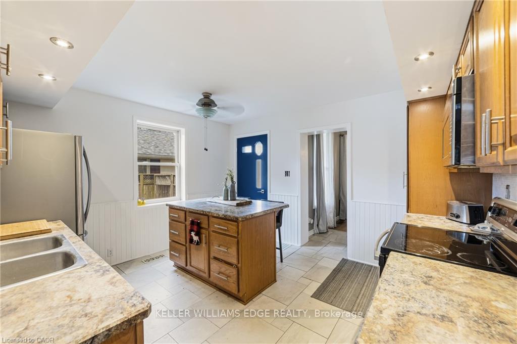 Photo 7 of 32 Clench Avenue, Brantford, Empire South — HOMEH