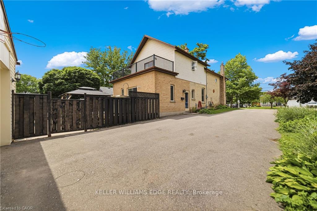 Photo 31 of 32 Clench Avenue, Brantford, Empire South — HOMEH