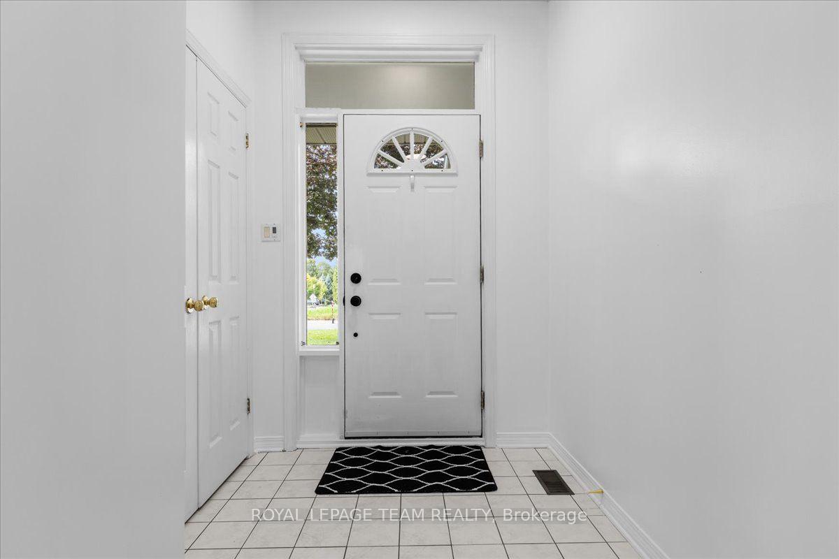 Photo 4 of 219 Tattersall Way, Ottawa, Quinterra — HOMEH