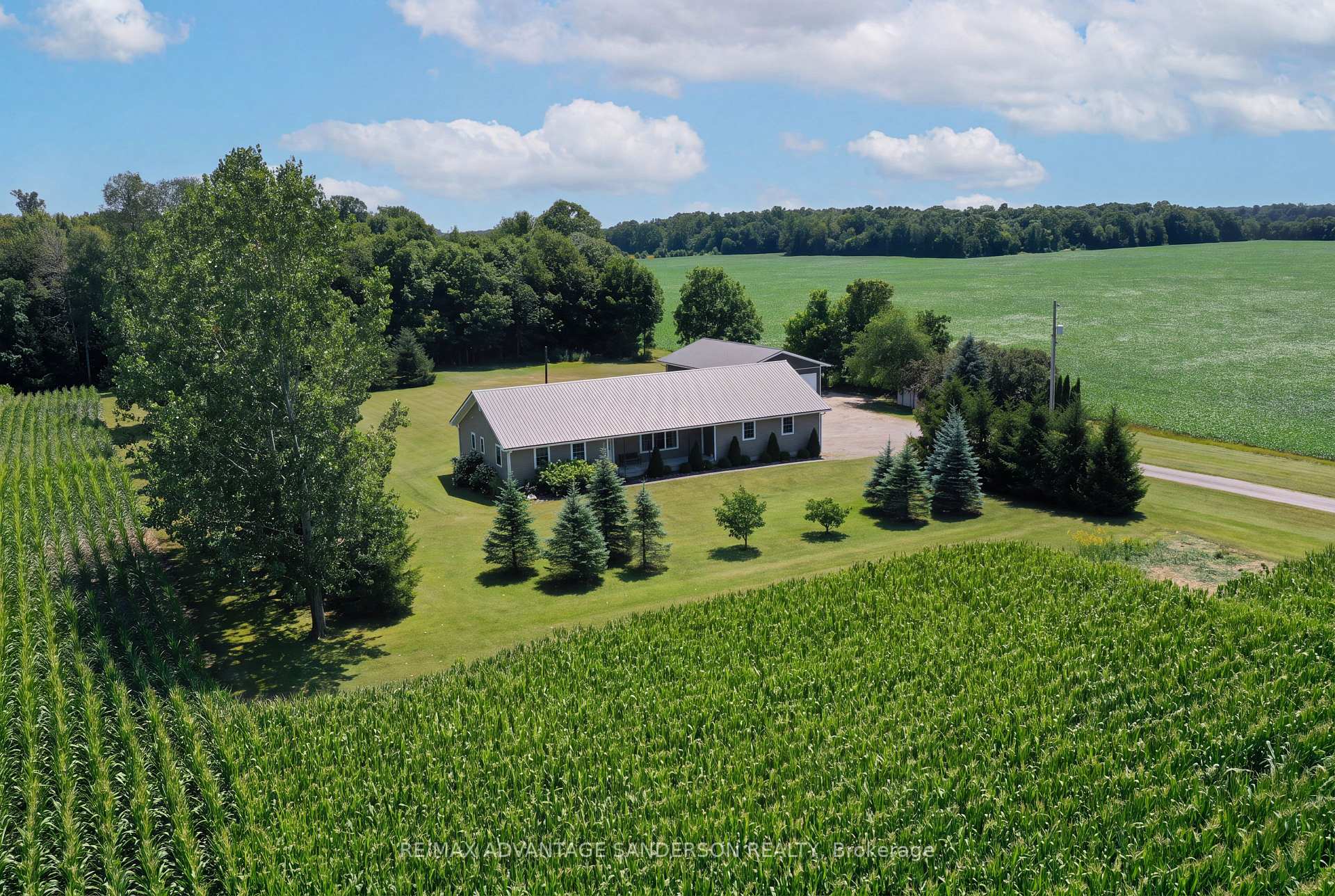 Photo 3 of 14677 Ten Mile Road, Middlesex Centre, Rural Middlesex Centre — HOMEH