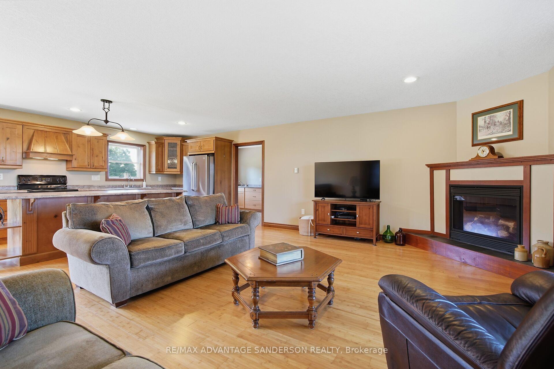 Photo 26 of 14677 Ten Mile Road, Middlesex Centre, Rural Middlesex Centre — HOMEH