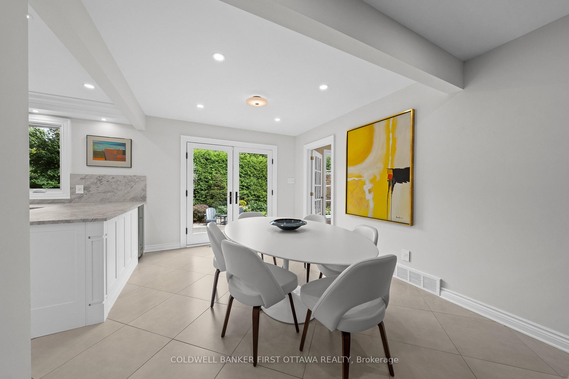 Photo 11 of 229 Crocus Avenue, Ottawa, Applewood Acres — HOMEH