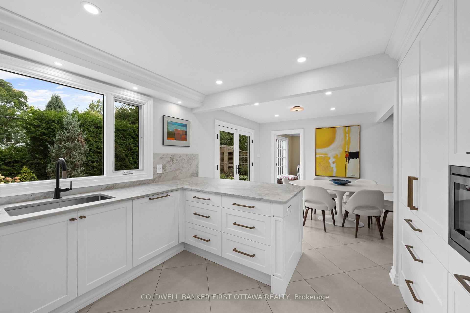 Photo 13 of 229 Crocus Avenue, Ottawa, Applewood Acres — HOMEH