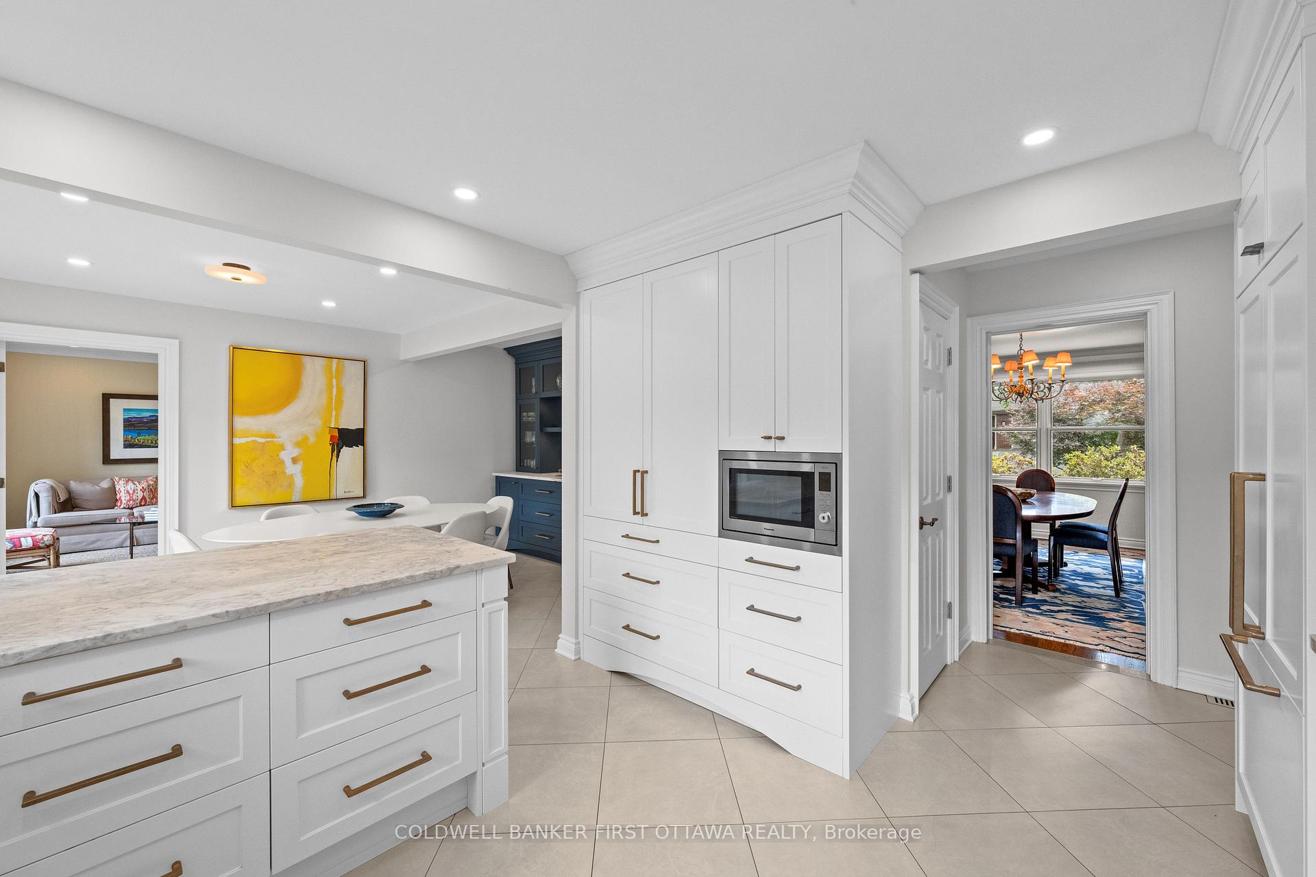 Photo 14 of 229 Crocus Avenue, Ottawa, Applewood Acres — HOMEH