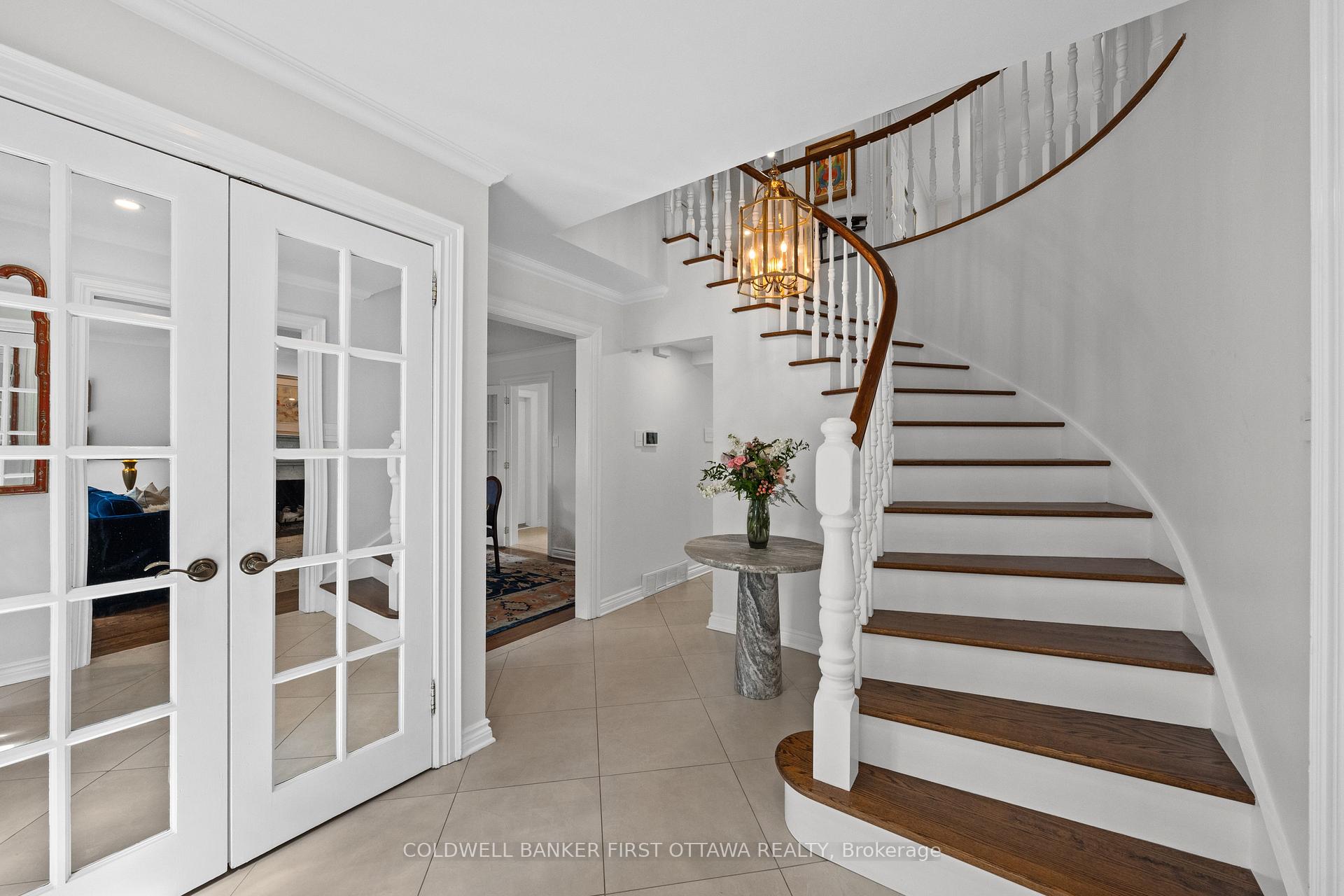 Photo 19 of 229 Crocus Avenue, Ottawa, Applewood Acres — HOMEH