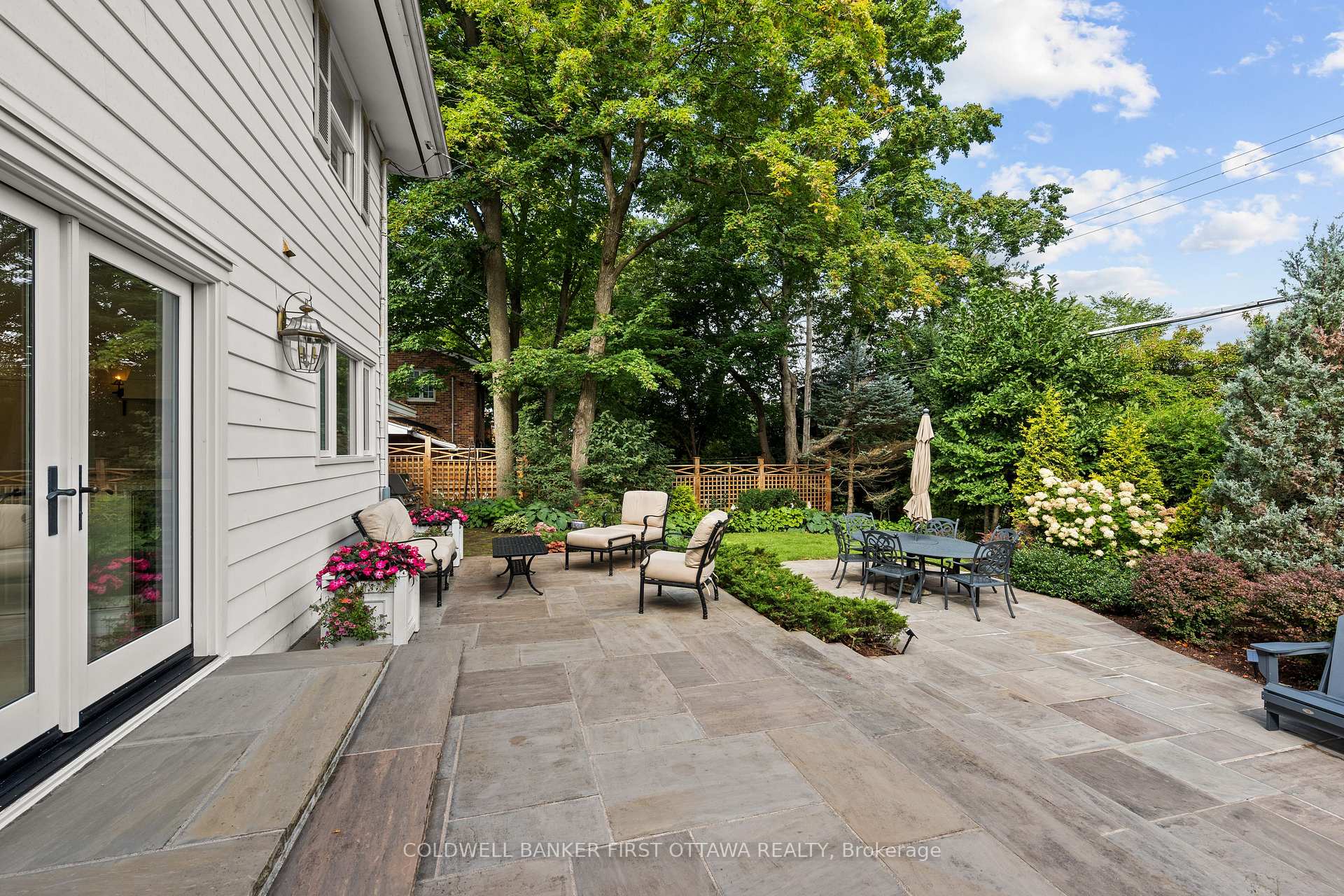 Photo 35 of 229 Crocus Avenue, Ottawa, Applewood Acres — HOMEH