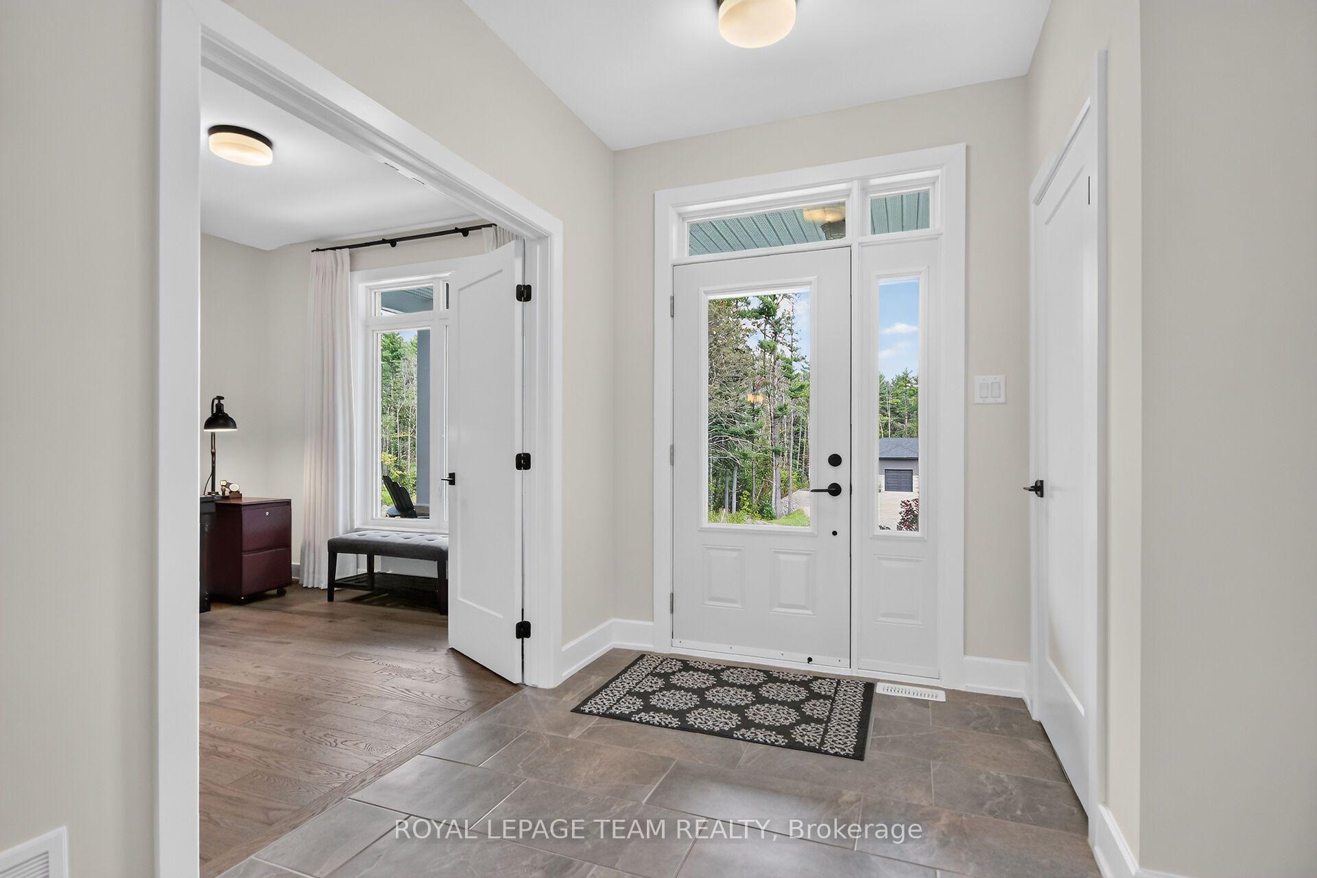 Photo 7 of 143 Raymond Luhta Crescent, McNab/Braeside, Mcnab/Braeside Twps — HOMEH