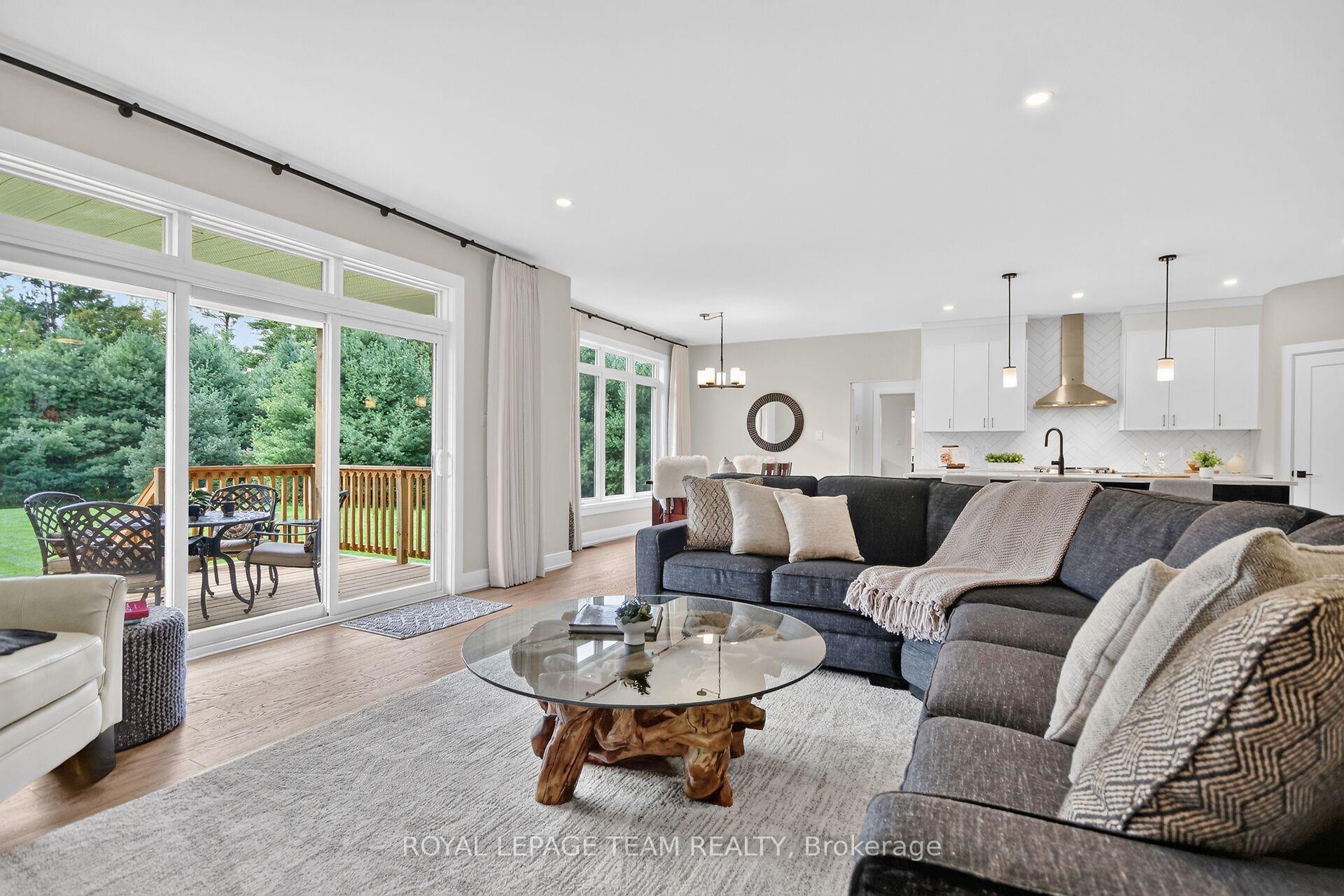 Photo 3 of 143 Raymond Luhta Crescent, McNab/Braeside, Mcnab/Braeside Twps — HOMEH