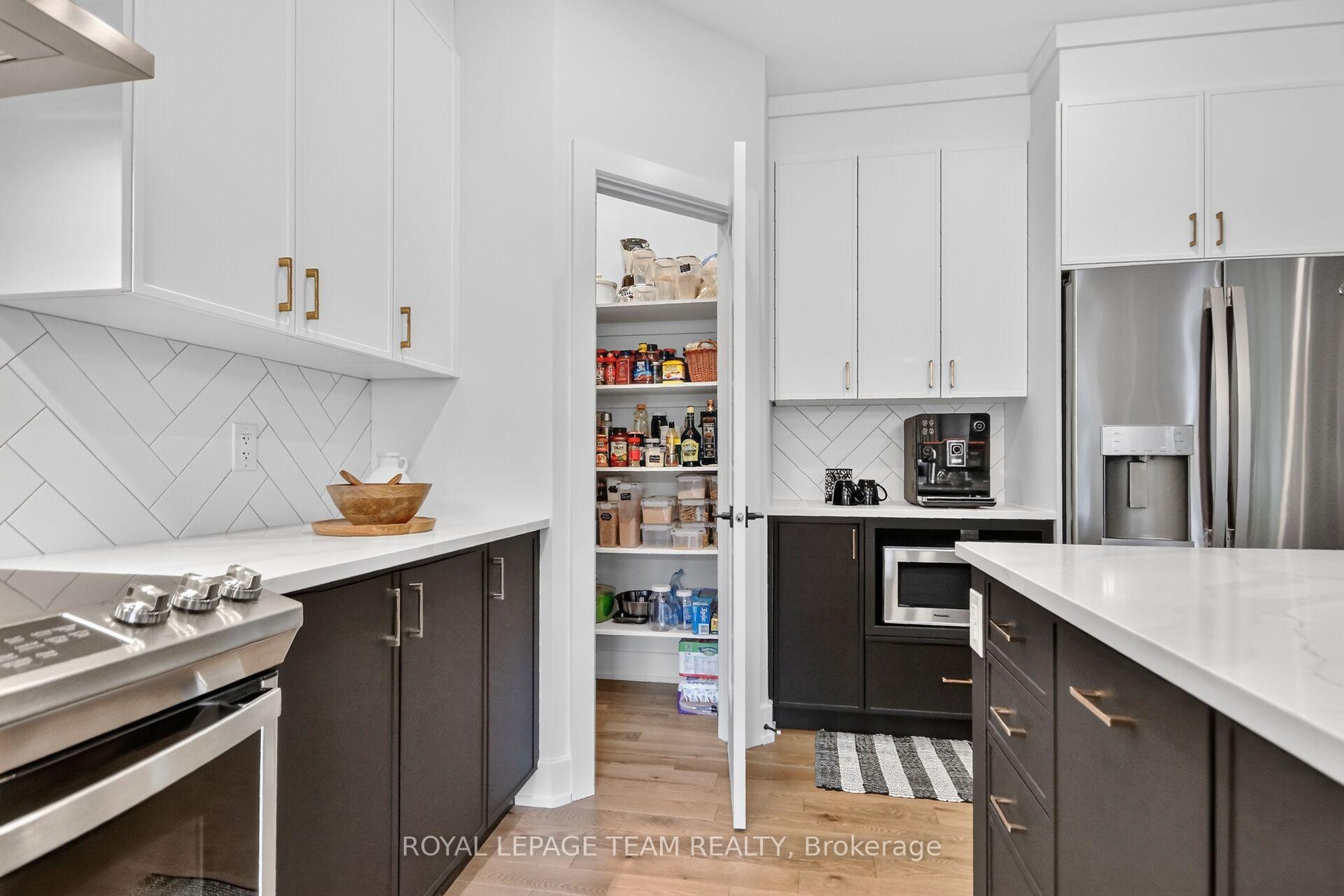 Photo 14 of 143 Raymond Luhta Crescent, McNab/Braeside, Mcnab/Braeside Twps — HOMEH